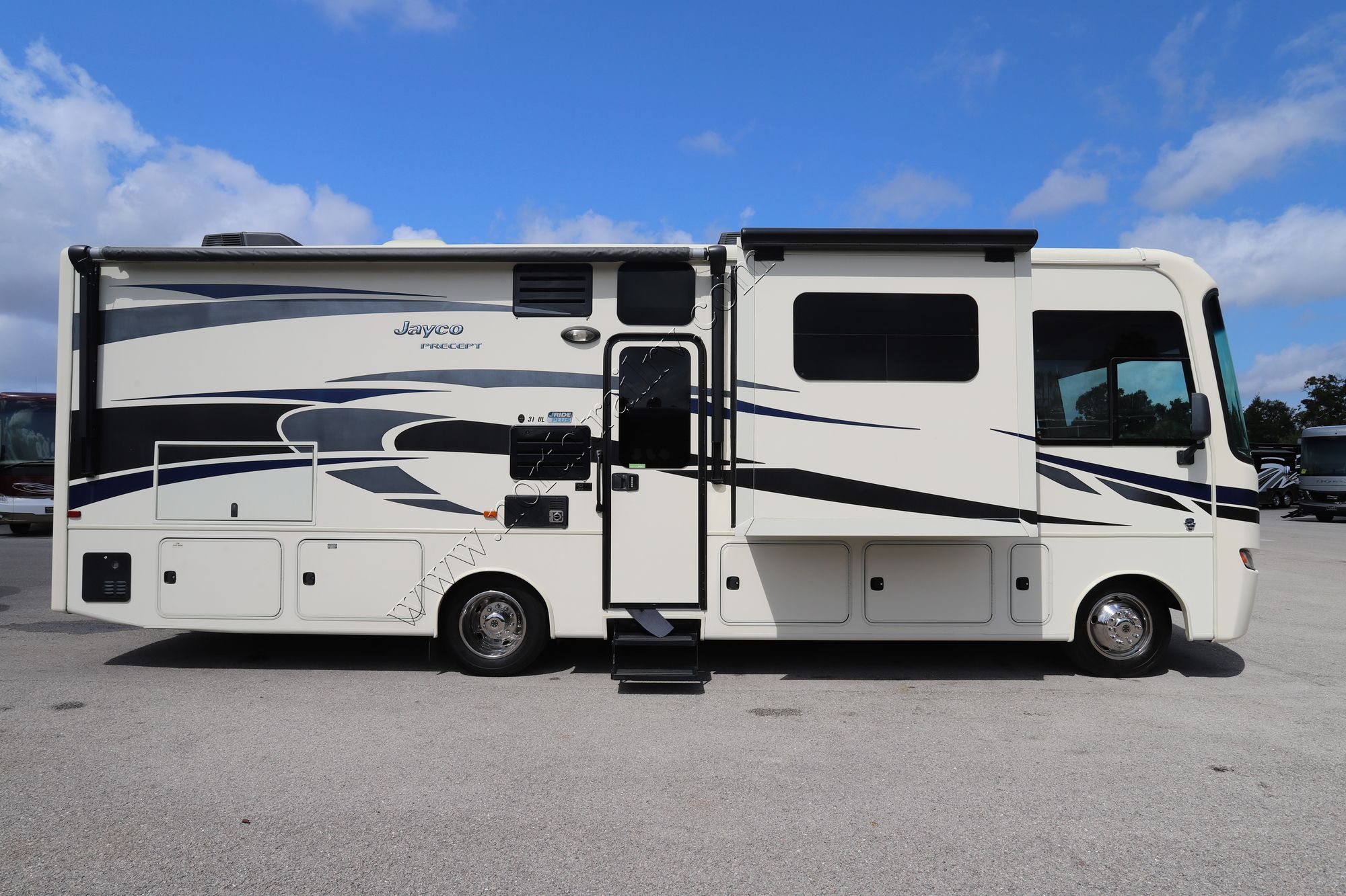 Used 2016 Jayco Precept 31U Class A  For Sale