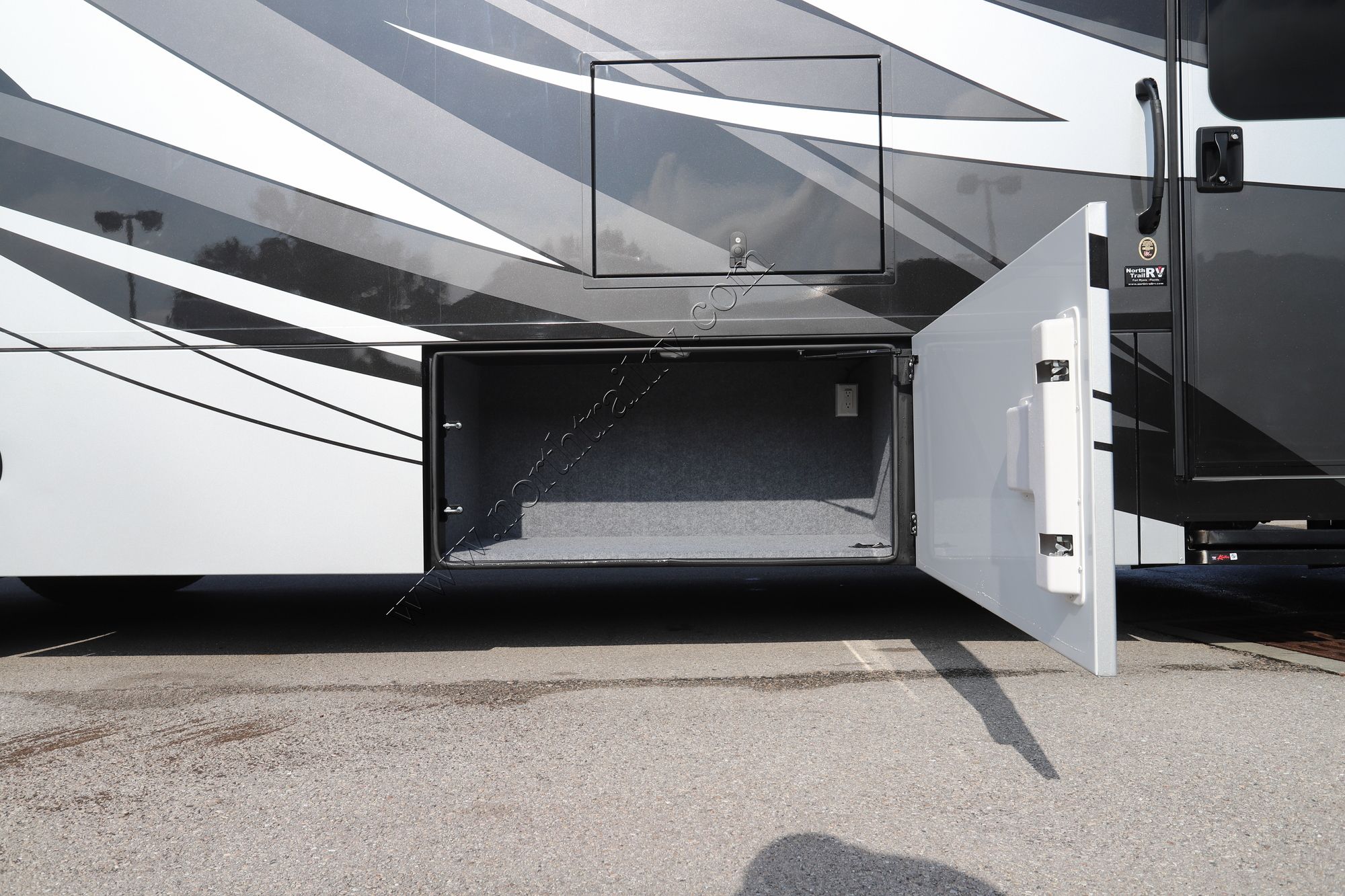 New 2022 Renegade Rv Verona 36VSB Super C  For Sale