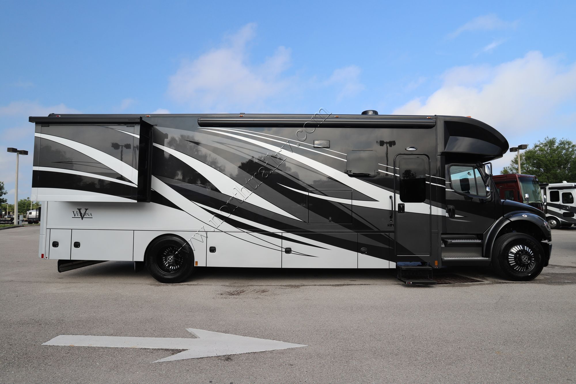 New 2022 Renegade Rv Verona 36VSB Super C  For Sale