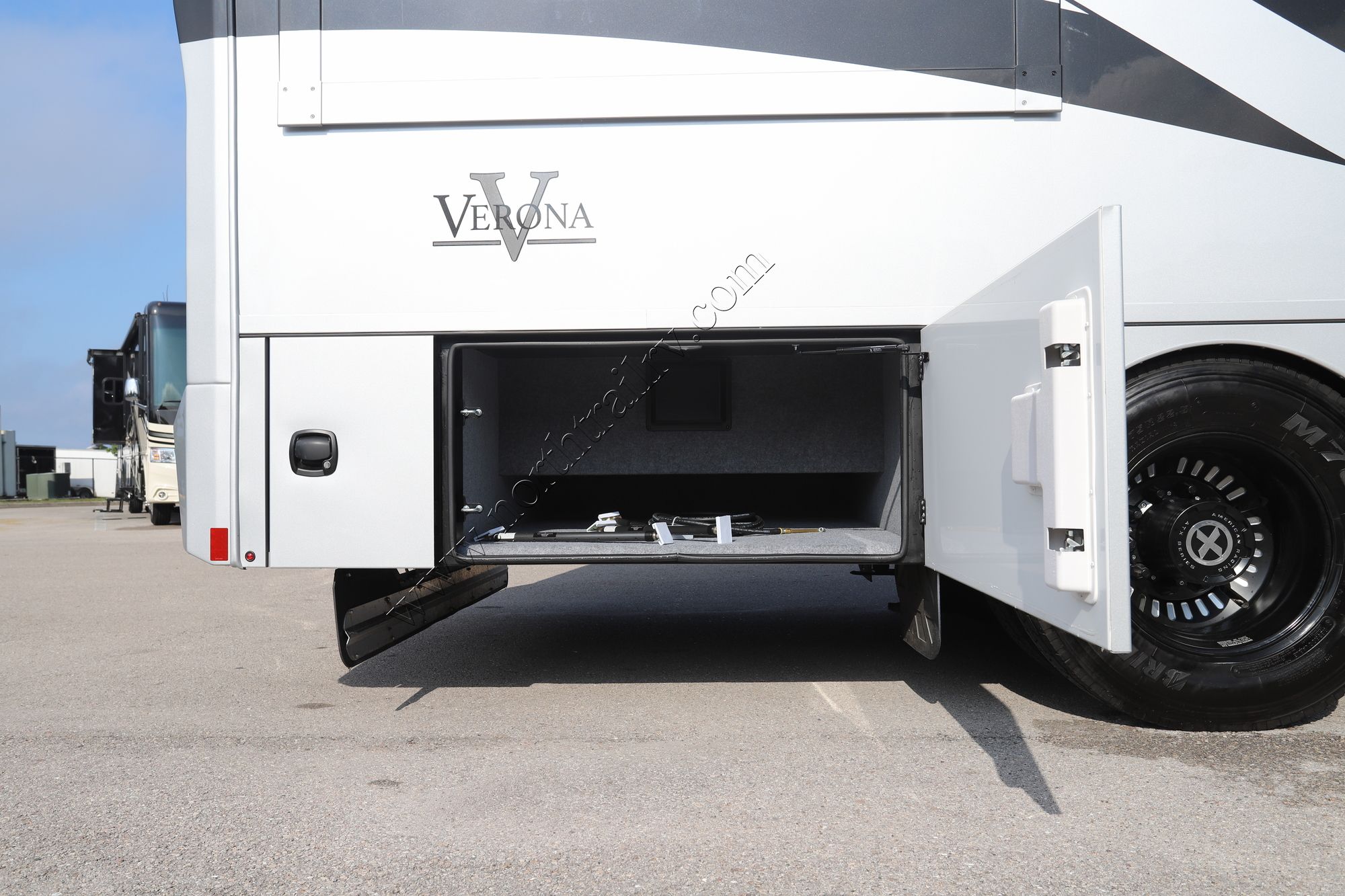 New 2022 Renegade Rv Verona 36VSB Super C  For Sale