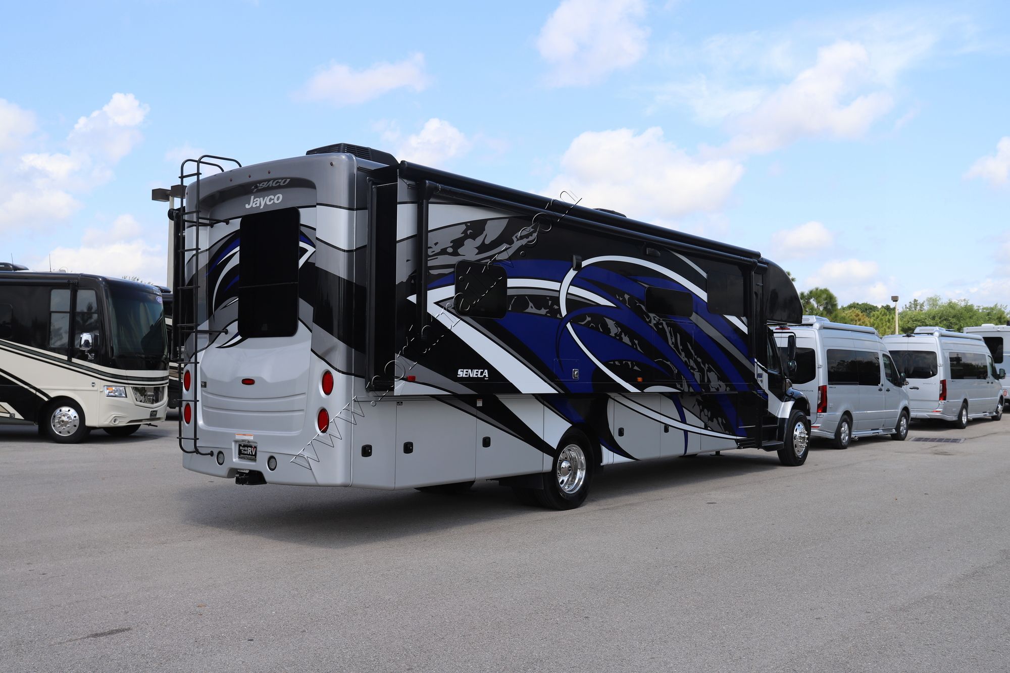 New 2022 Jayco Seneca 37M Super C  For Sale