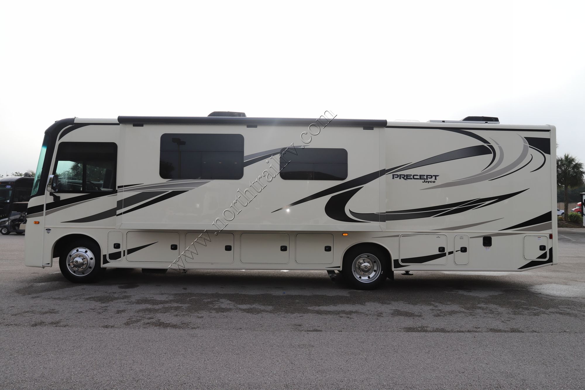 New 2022 Jayco Precept 34B Class A  For Sale