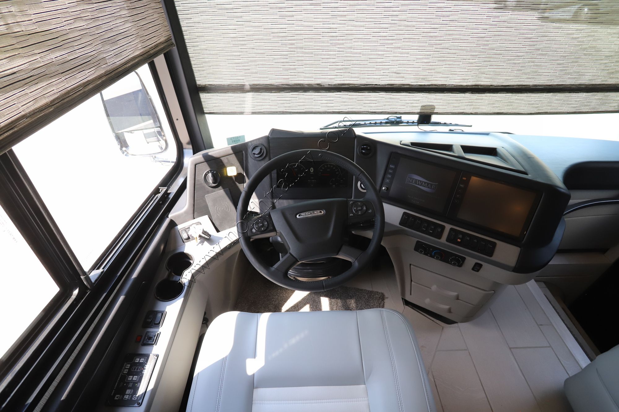 New 2022 Newmar New Aire 3543 Class A  For Sale