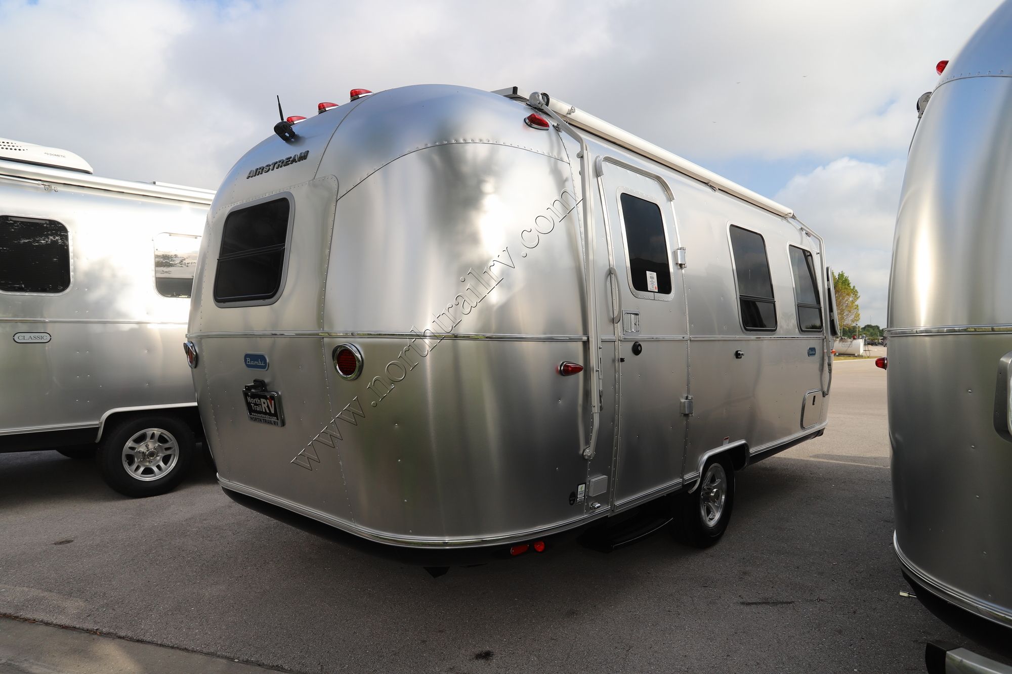 New 2022 Airstream Bambi 22FB Travel Trailer  For Sale