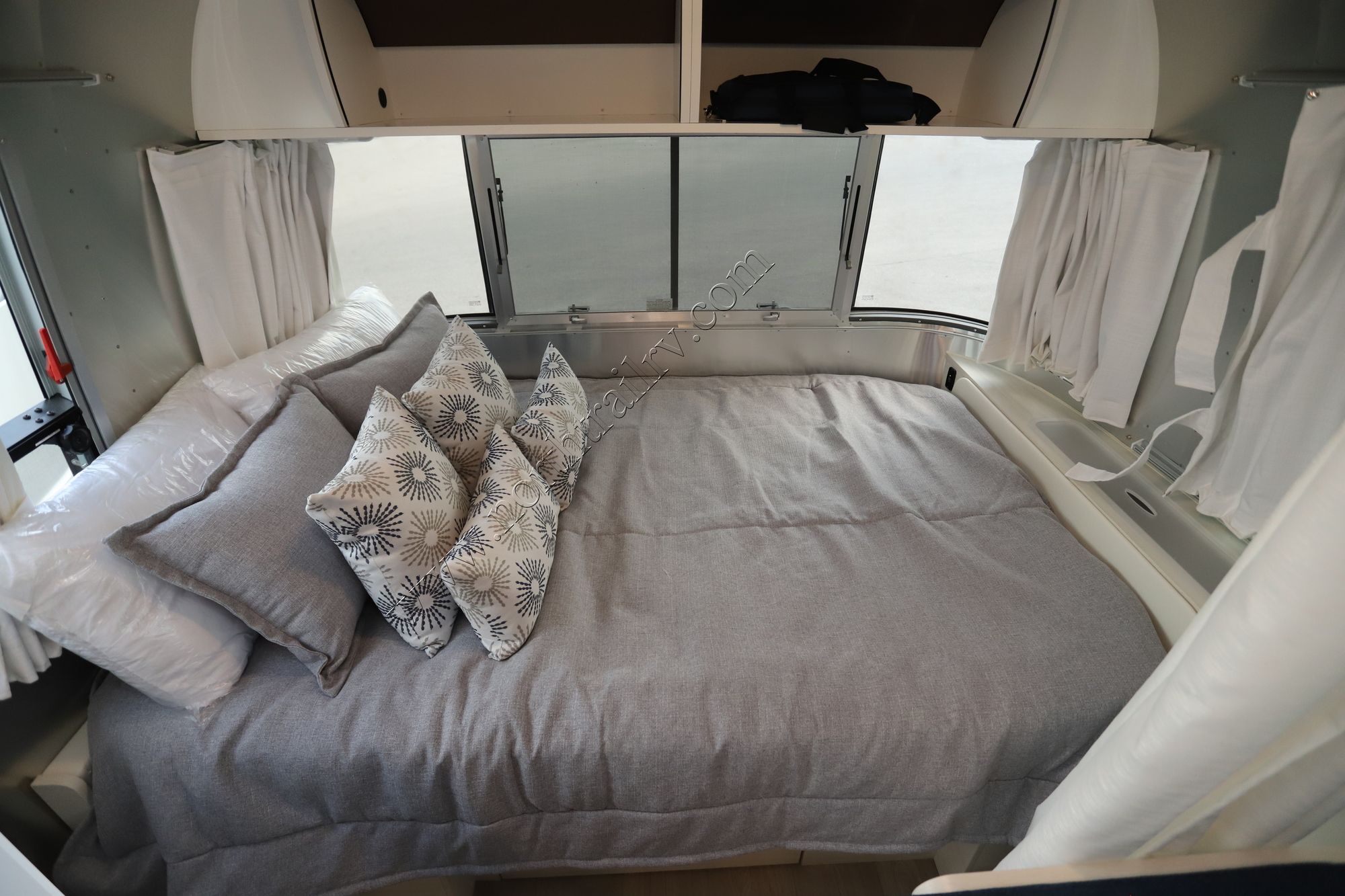 New 2022 Airstream Bambi 22FB Travel Trailer  For Sale