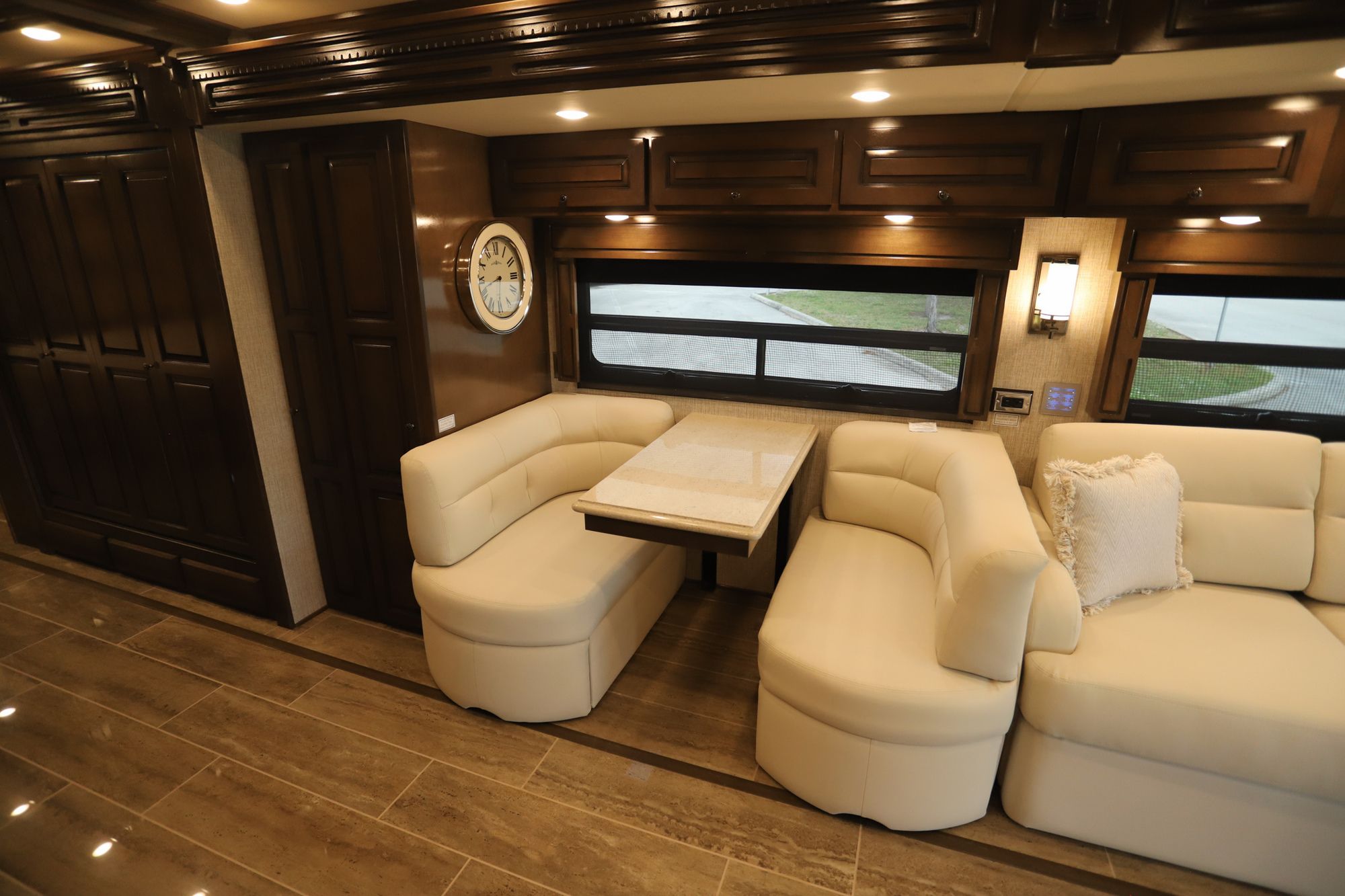 New 2022 Newmar Dutch Star 4326 Class A  For Sale