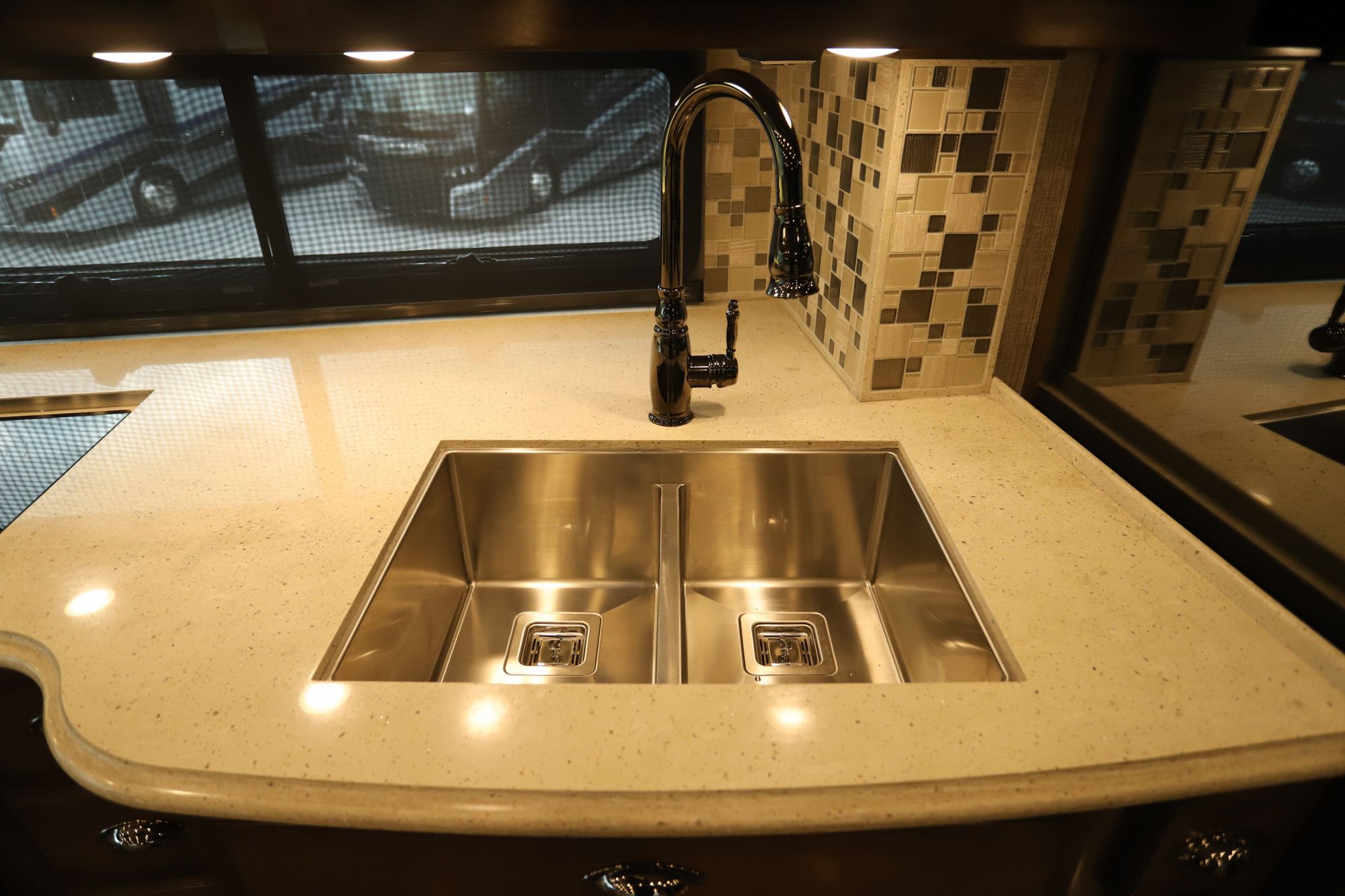 New 2022 Newmar Dutch Star 4326 Class A  For Sale