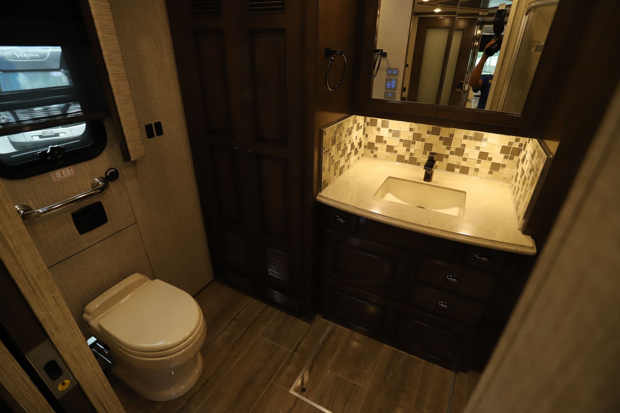 New 2022 Newmar Dutch Star 4326 Class A  For Sale