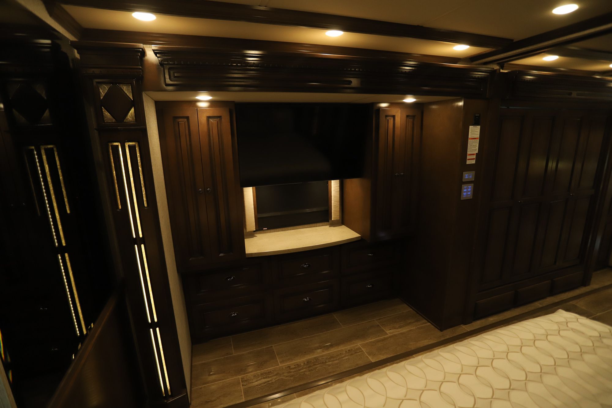 New 2022 Newmar Dutch Star 4326 Class A  For Sale