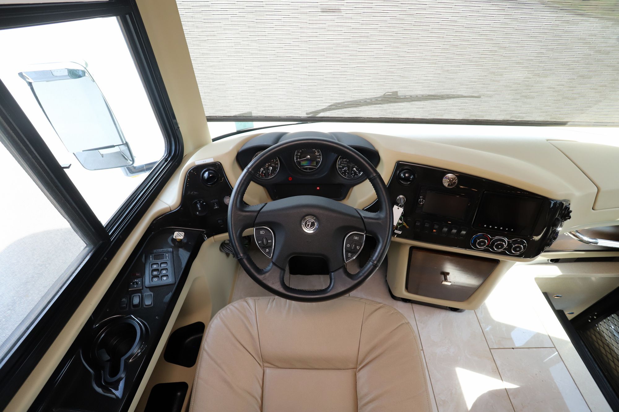 Used 2018 Tiffin Motor Homes Phaeton 40IH Class A  For Sale