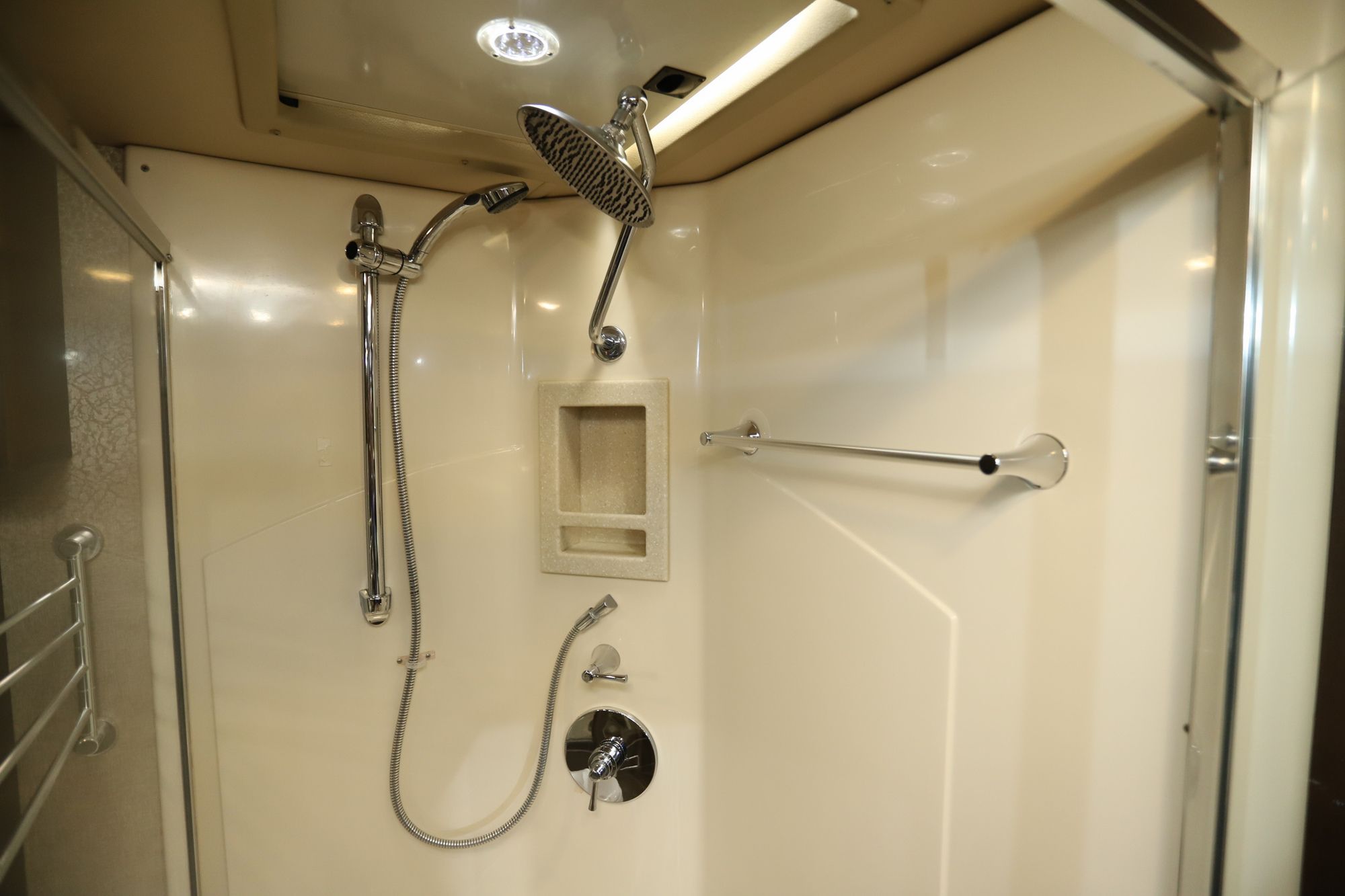 Used 2018 Tiffin Motor Homes Phaeton 40IH Class A  For Sale