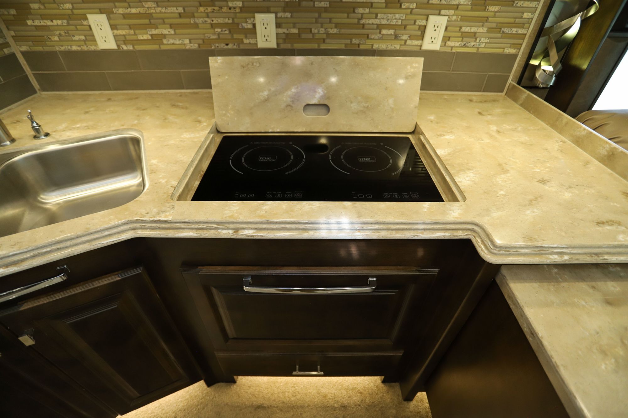 Used 2018 Tiffin Motor Homes Phaeton 40IH Class A  For Sale