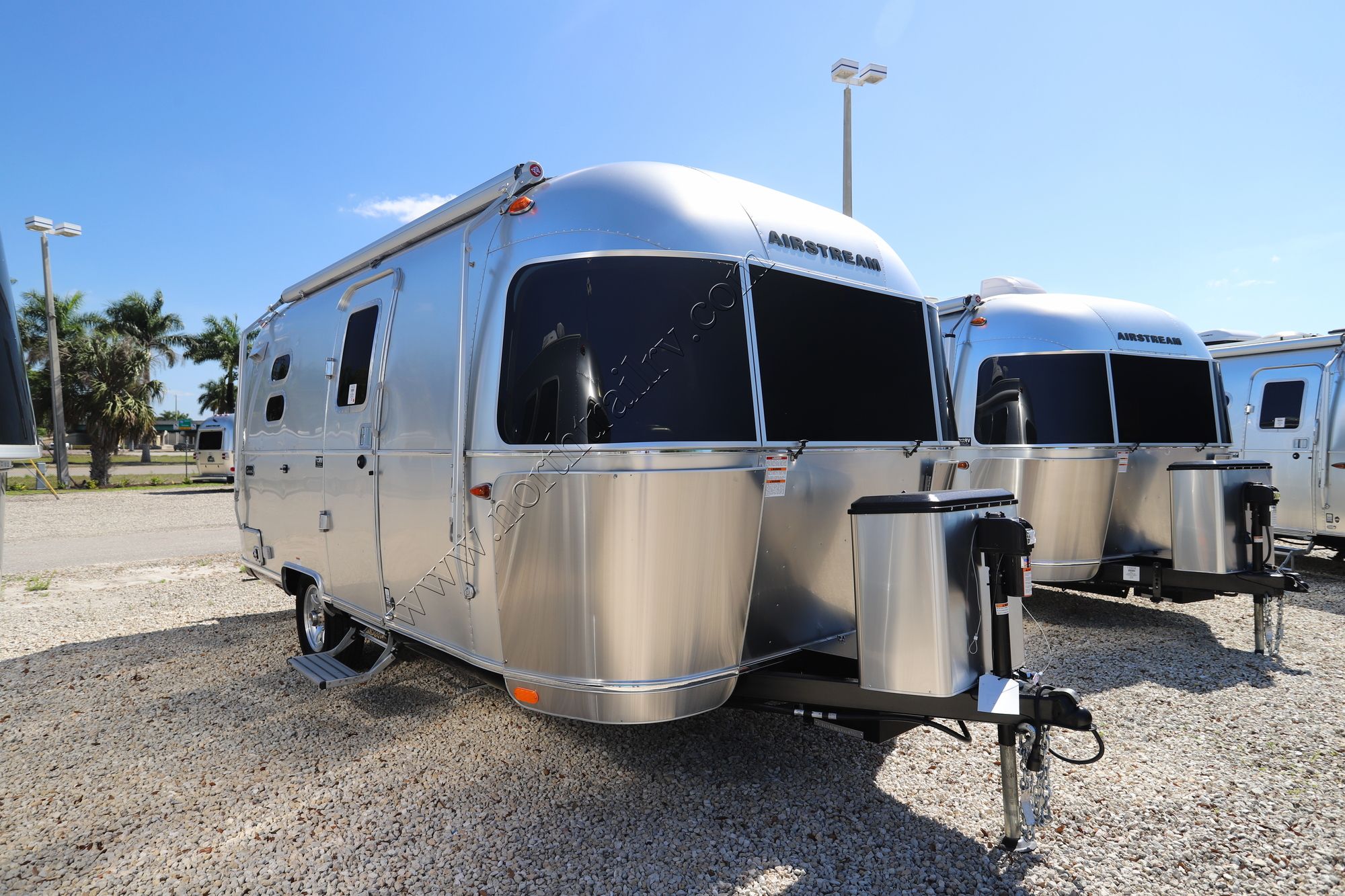 New 2022 Airstream Caravel 20FB Travel Trailer  For Sale