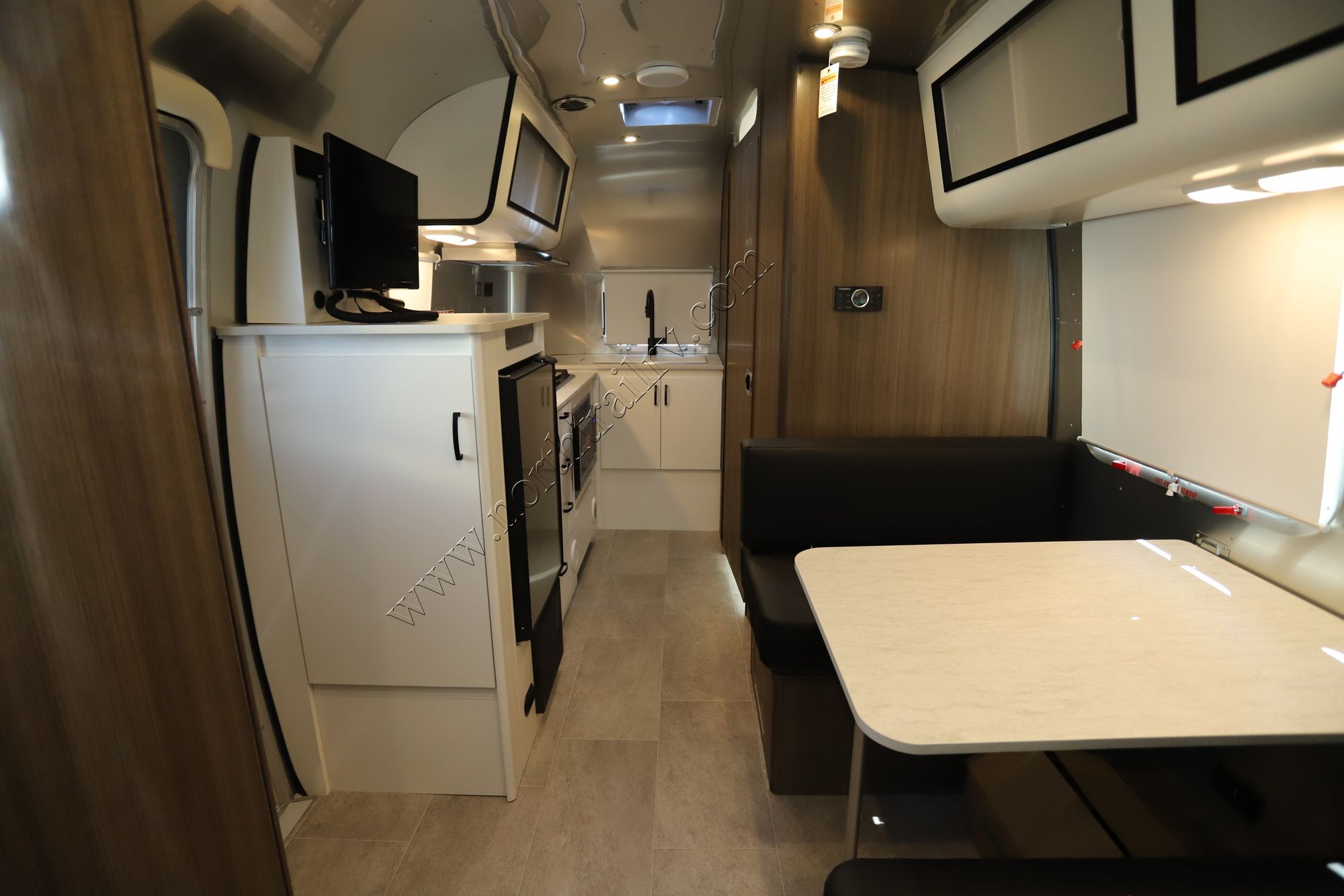 New 2022 Airstream Caravel 20FB Travel Trailer  For Sale