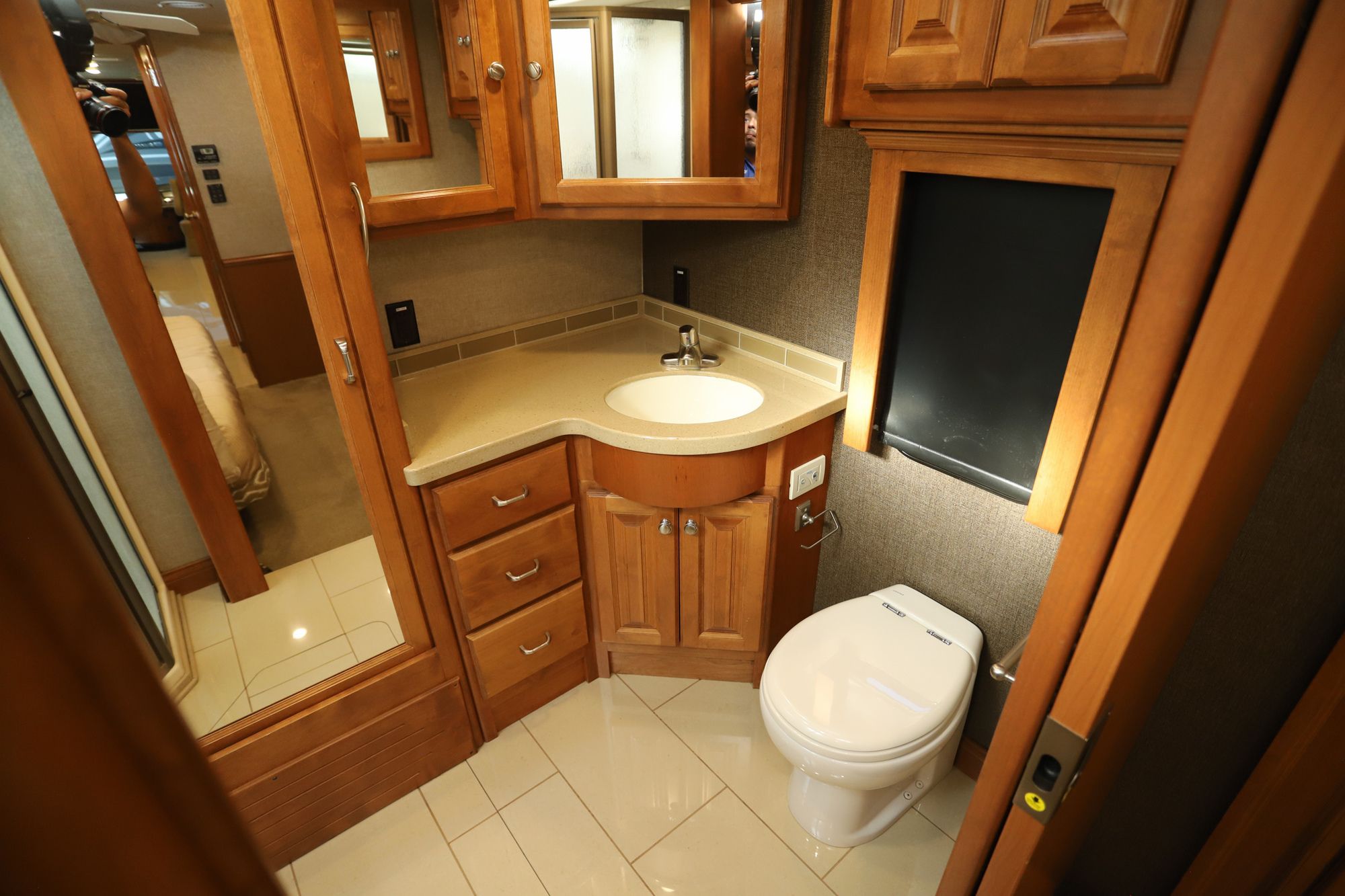 Used 2017 Tiffin Motor Homes Allegro Red 38QRA Class A  For Sale