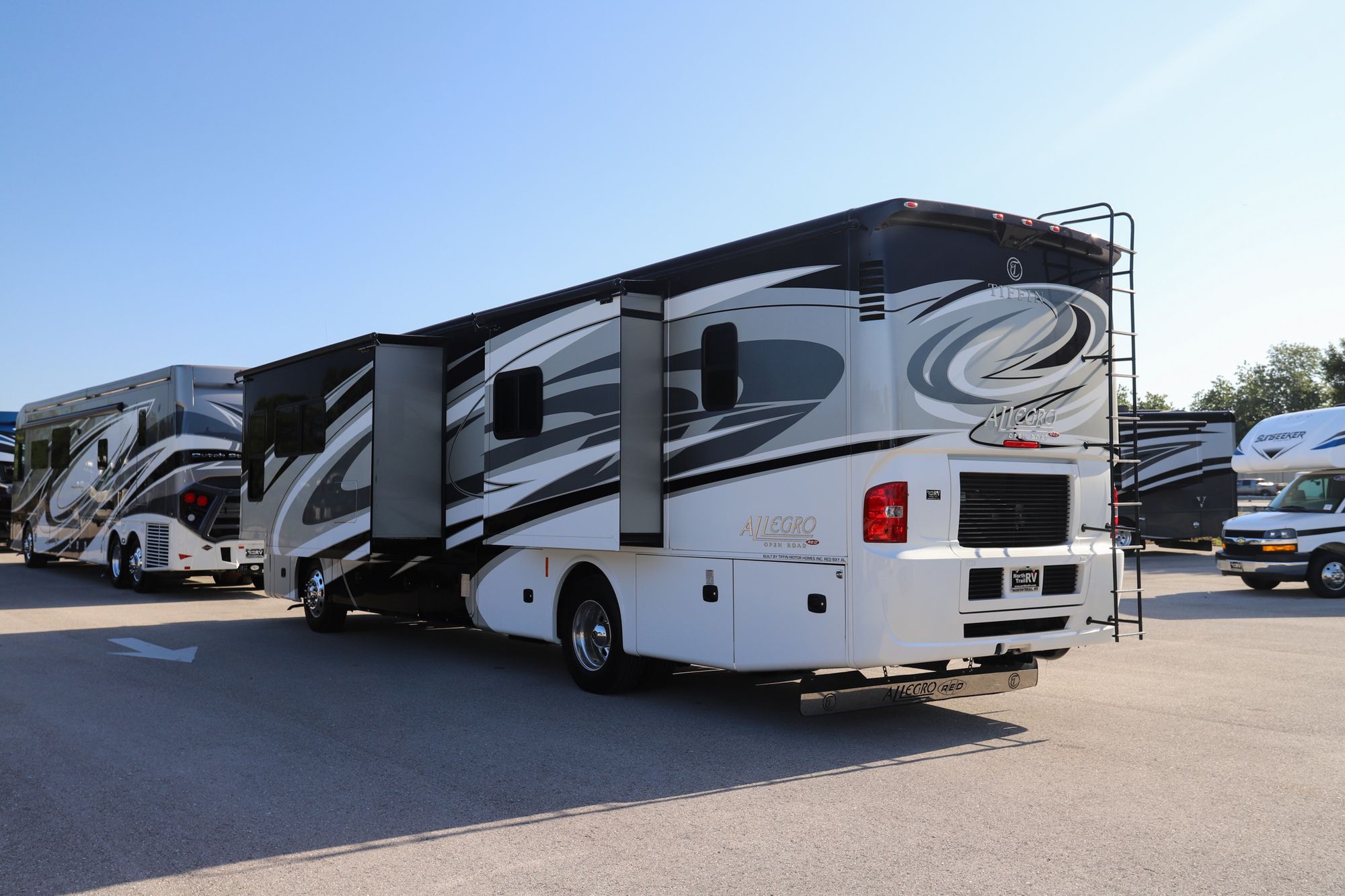 Used 2017 Tiffin Motor Homes Allegro Red 38QRA Class A  For Sale