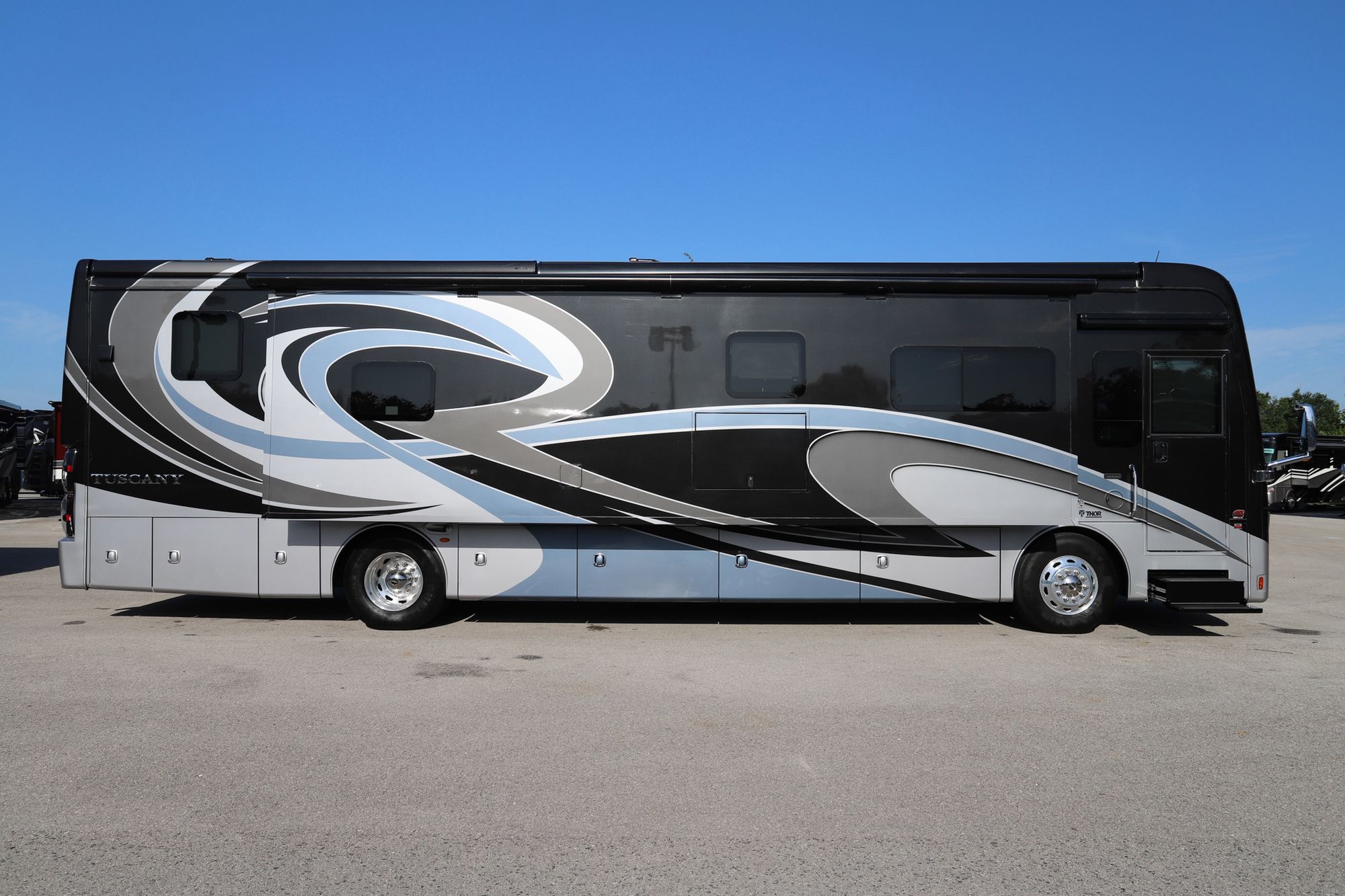 Used 2019 Thor Tuscany 40RT Class A  For Sale