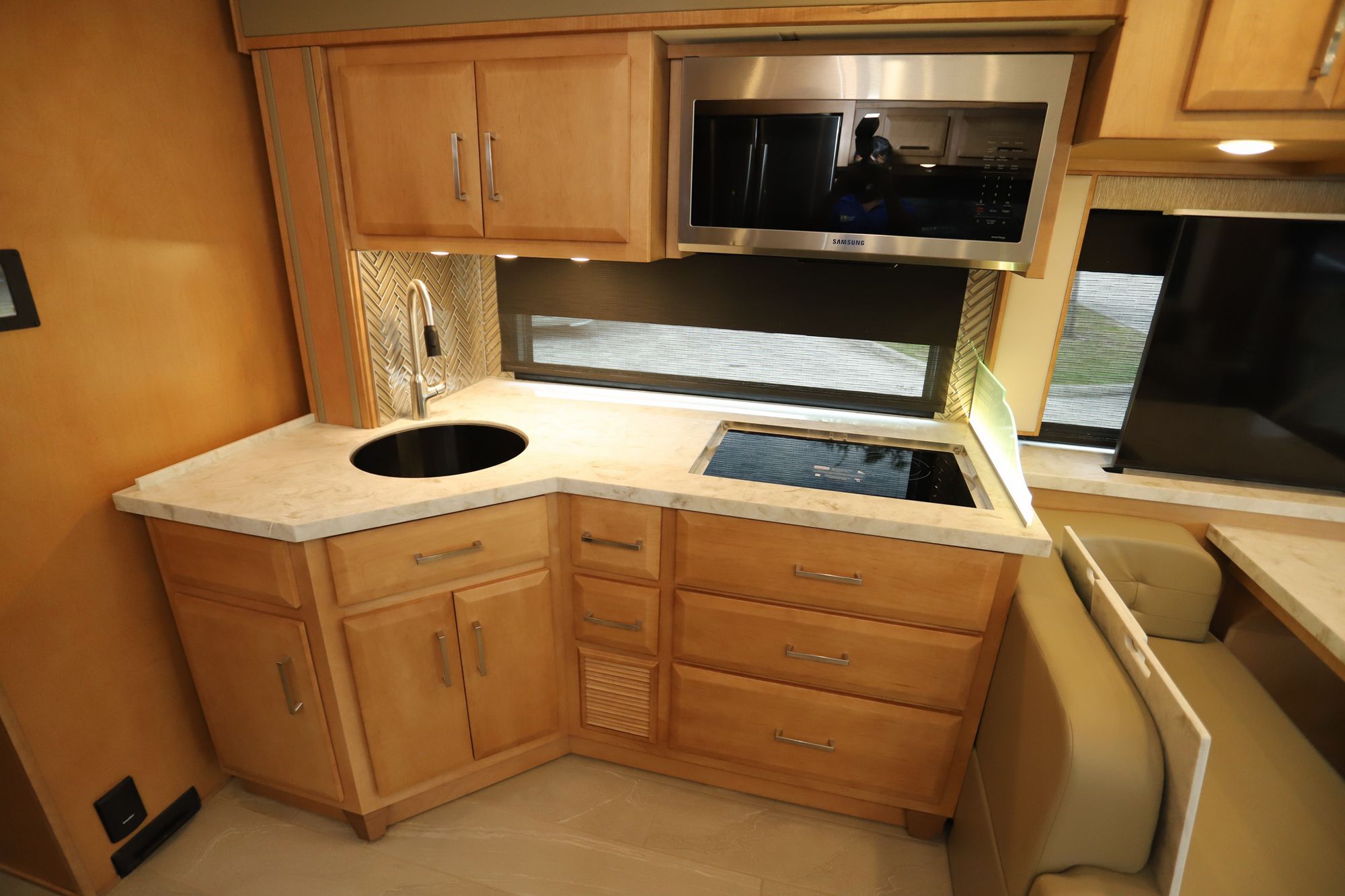 New 2022 Newmar New Aire 3541 Class A  For Sale