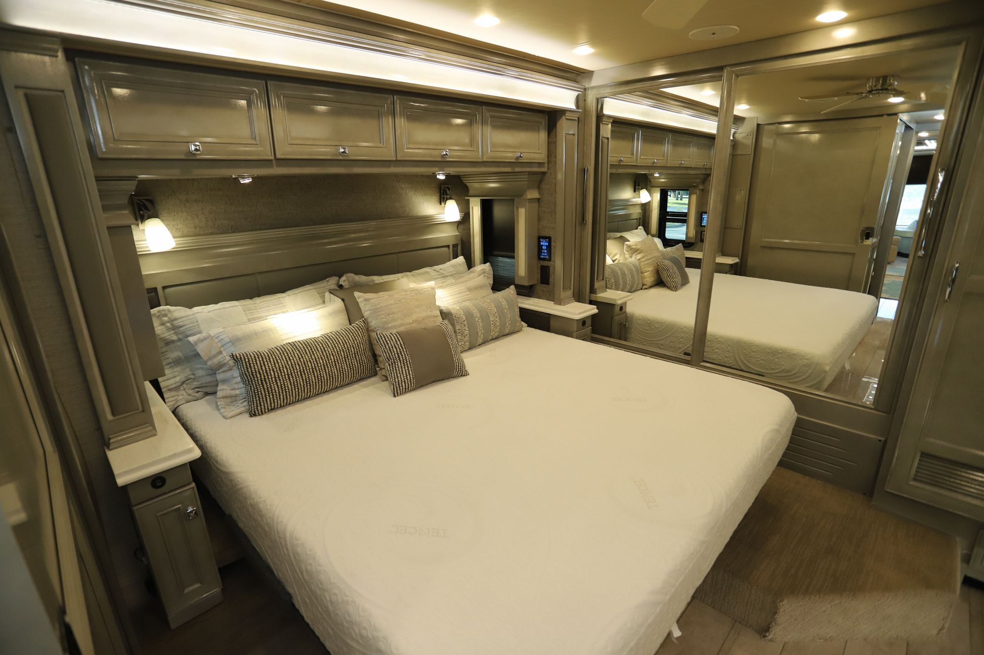 Used 2021 Tiffin Motor Homes Phaeton 40QKH Class A  For Sale