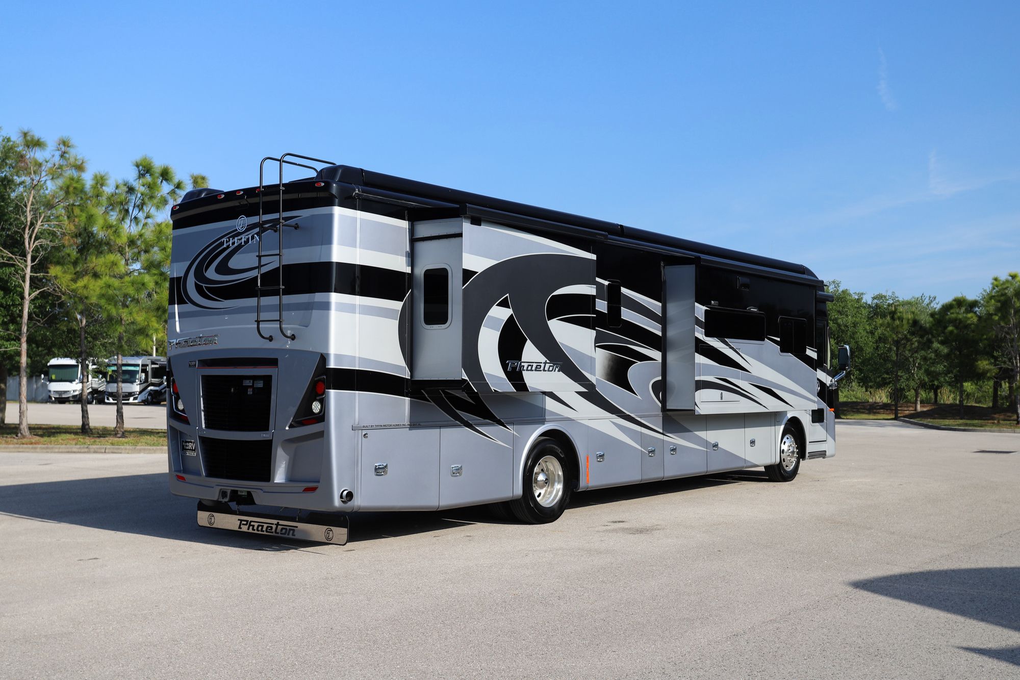 Used 2021 Tiffin Motor Homes Phaeton 40QKH Class A  For Sale