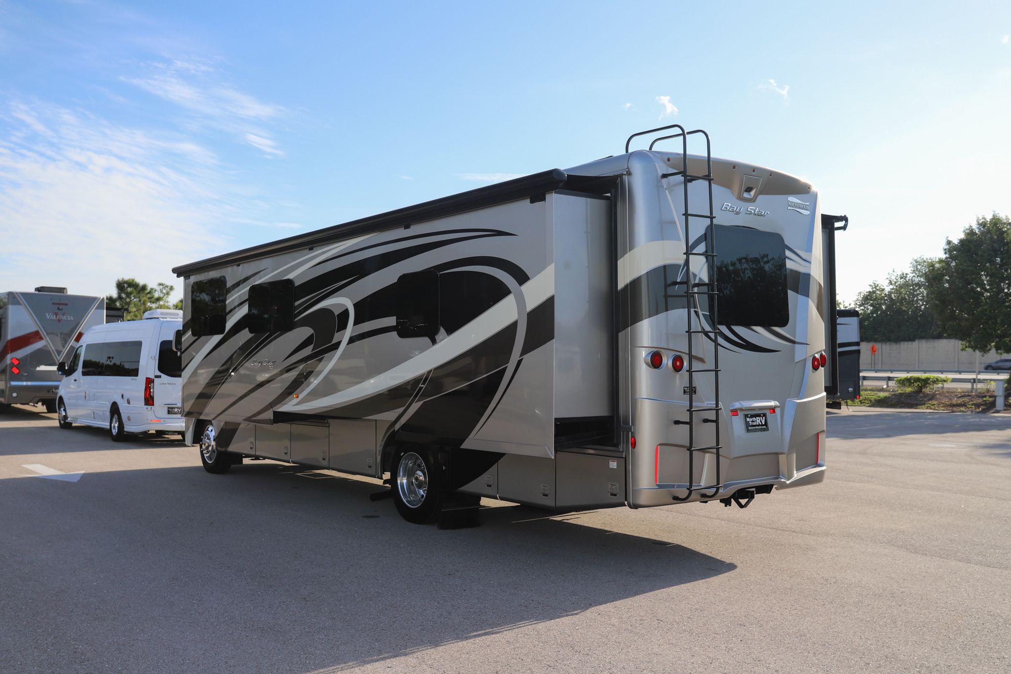 Used 2019 Newmar Baystar 3401 Class A  For Sale