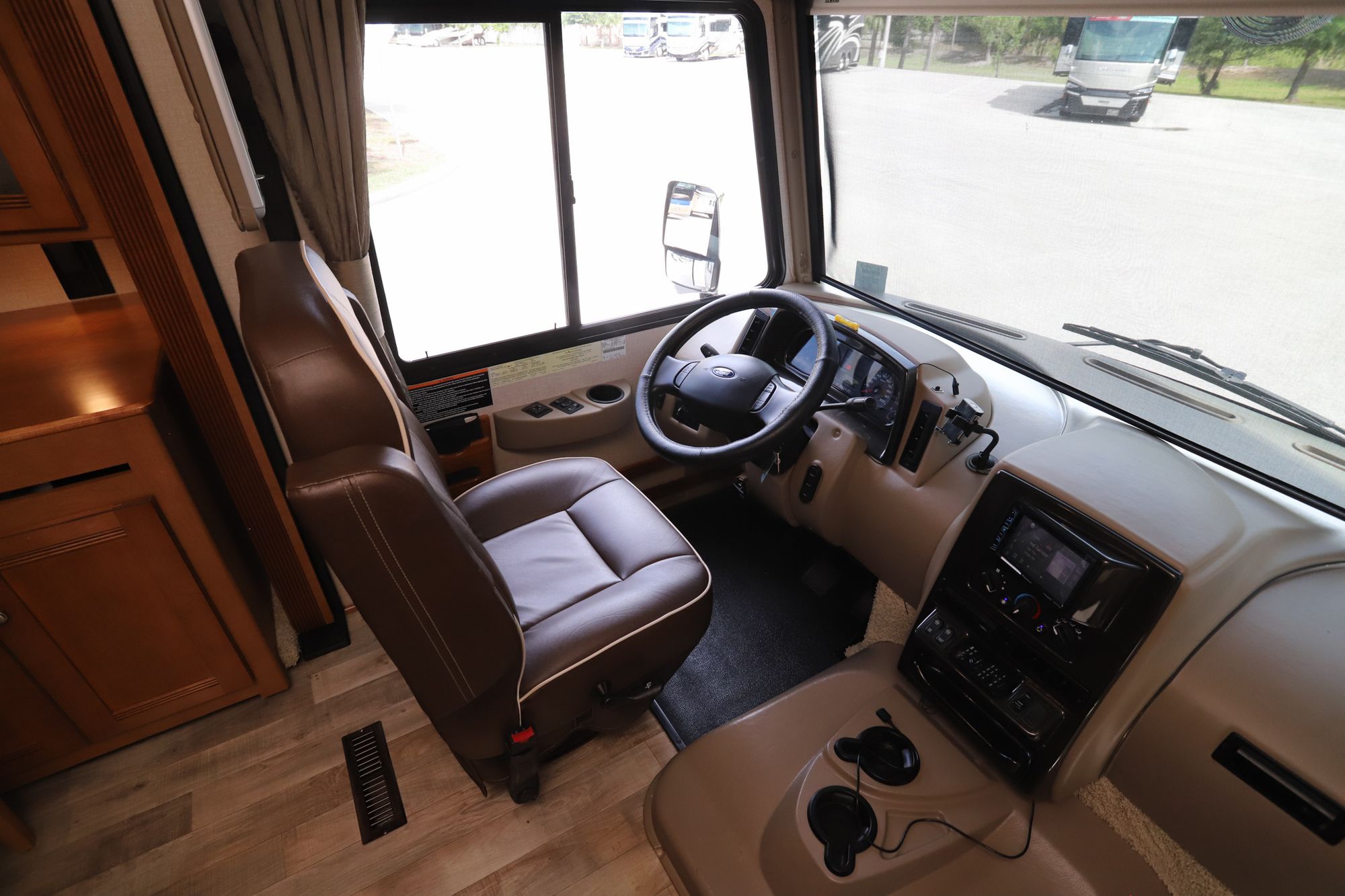 Used 2017 Winnebago Sightseer 33C Class A  For Sale