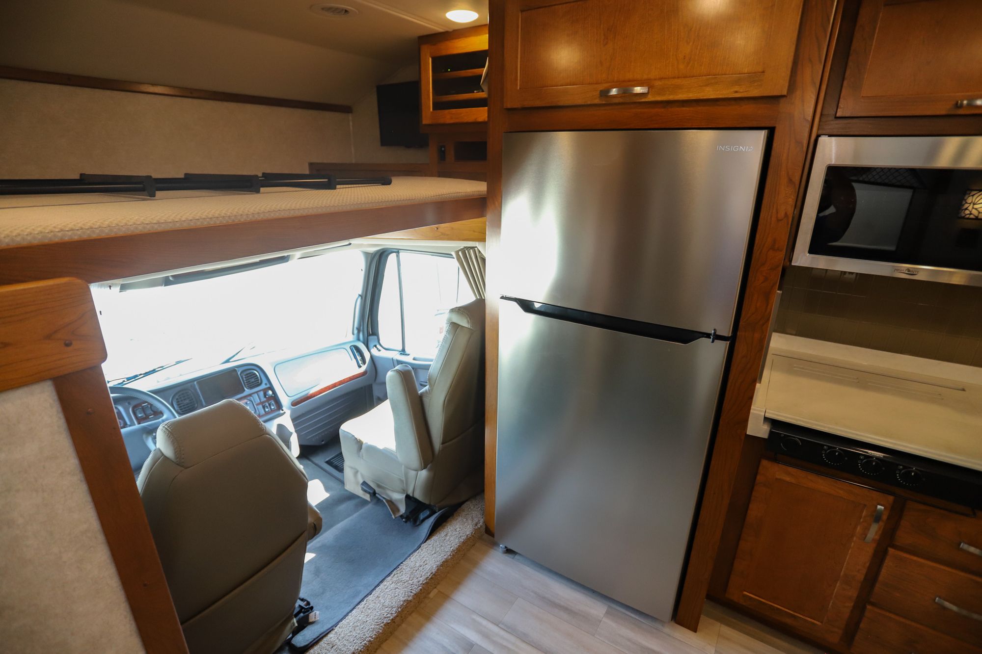 New 2022 Renegade Rv Valencia 35MB Super C  For Sale