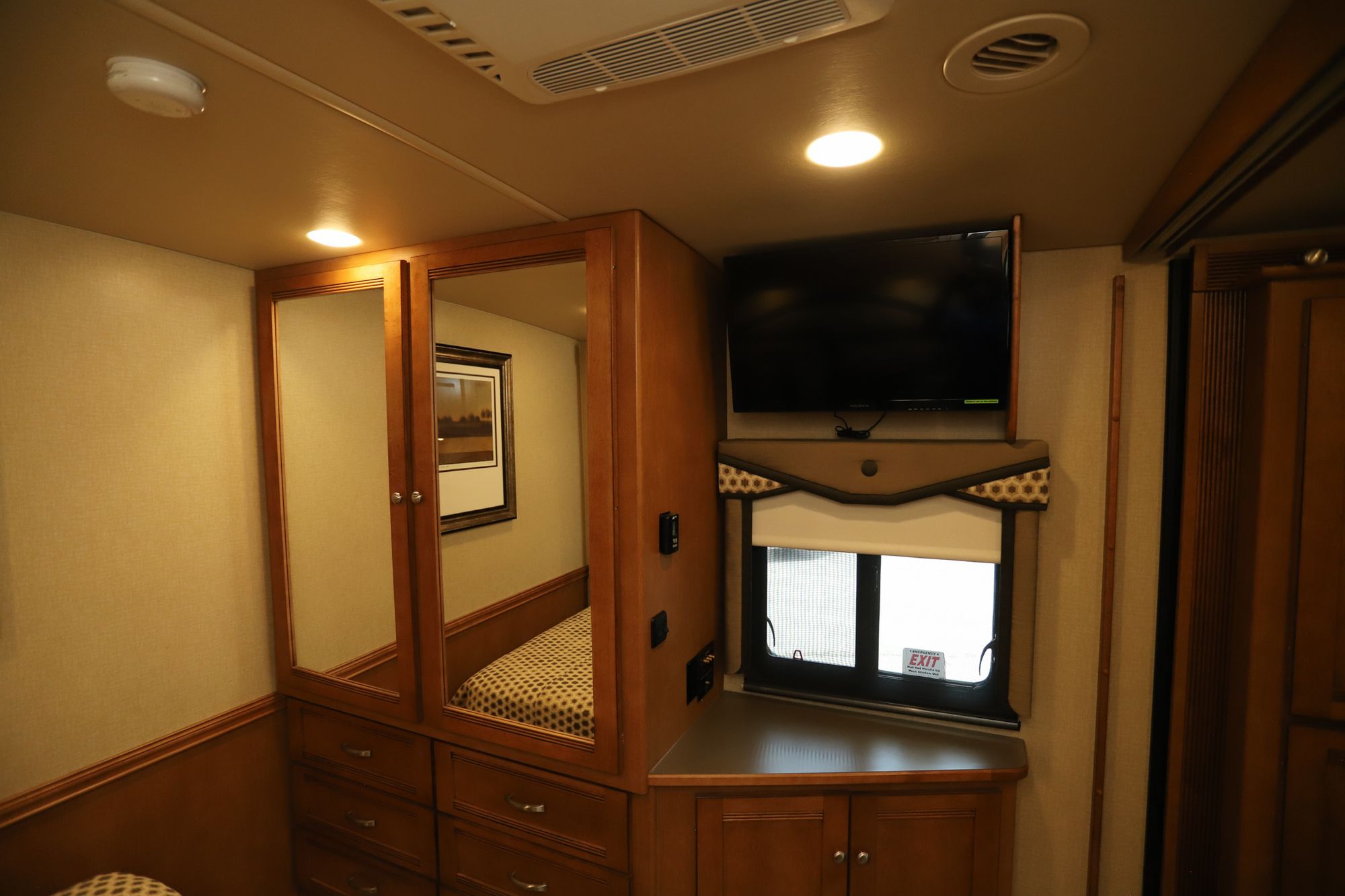 Used 2017 Winnebago Sightseer 33C Class A  For Sale