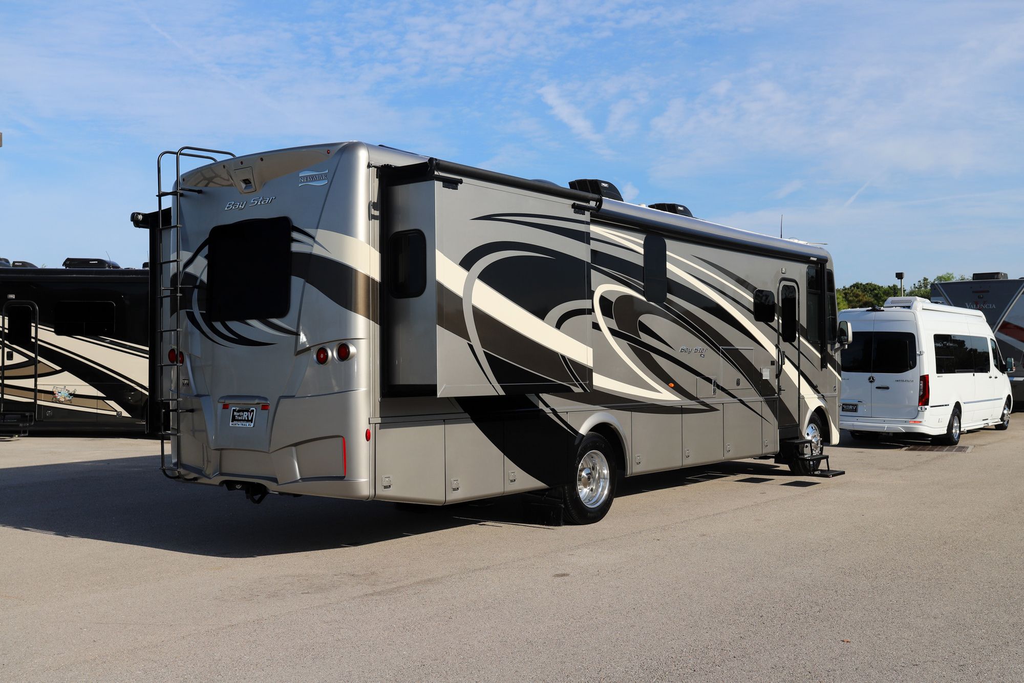 Used 2019 Newmar Baystar 3401 Class A  For Sale