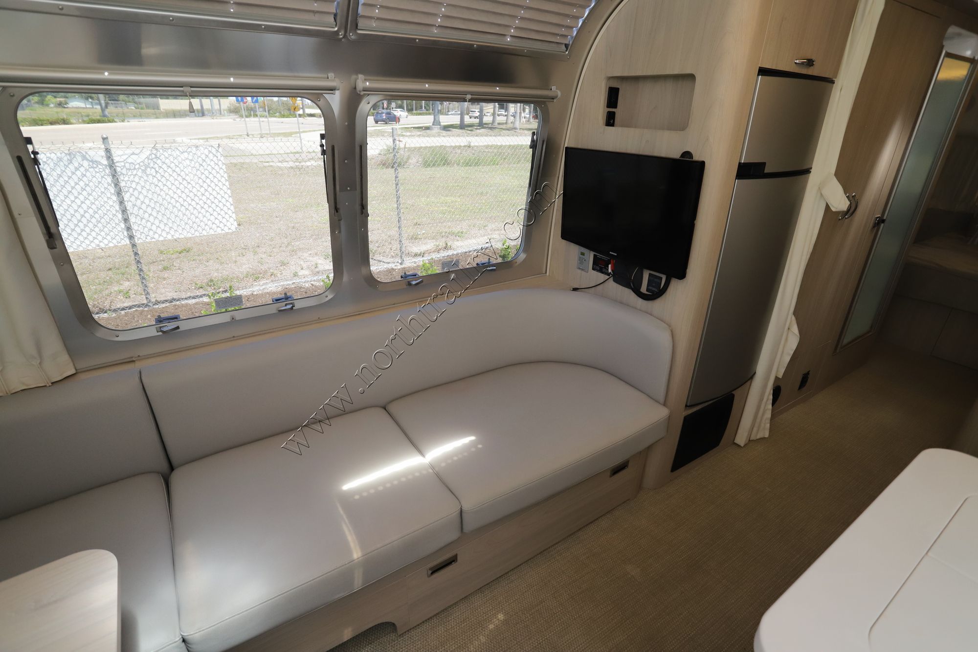 Used 2019 Airstream Globetrotter 27FBQ Travel Trailer  For Sale