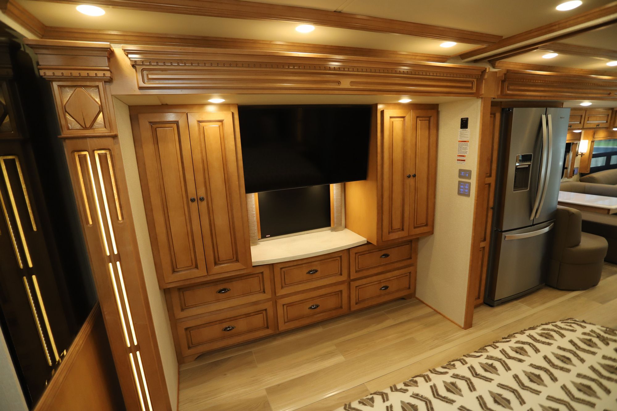 New 2022 Newmar Dutch Star 4081 Class A  For Sale