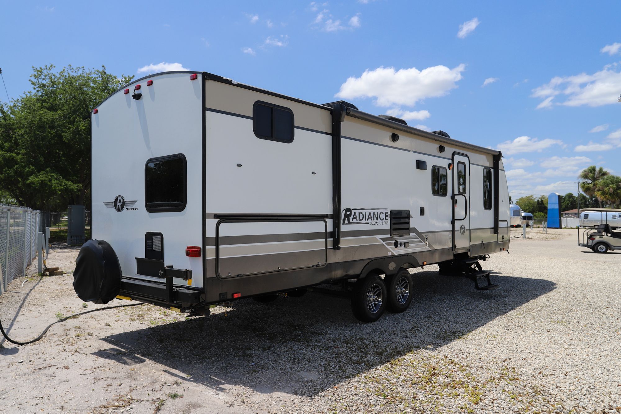 Used 2019 Cruiser Rv Radiance Ultra Lite 26BH Travel Trailer  For Sale