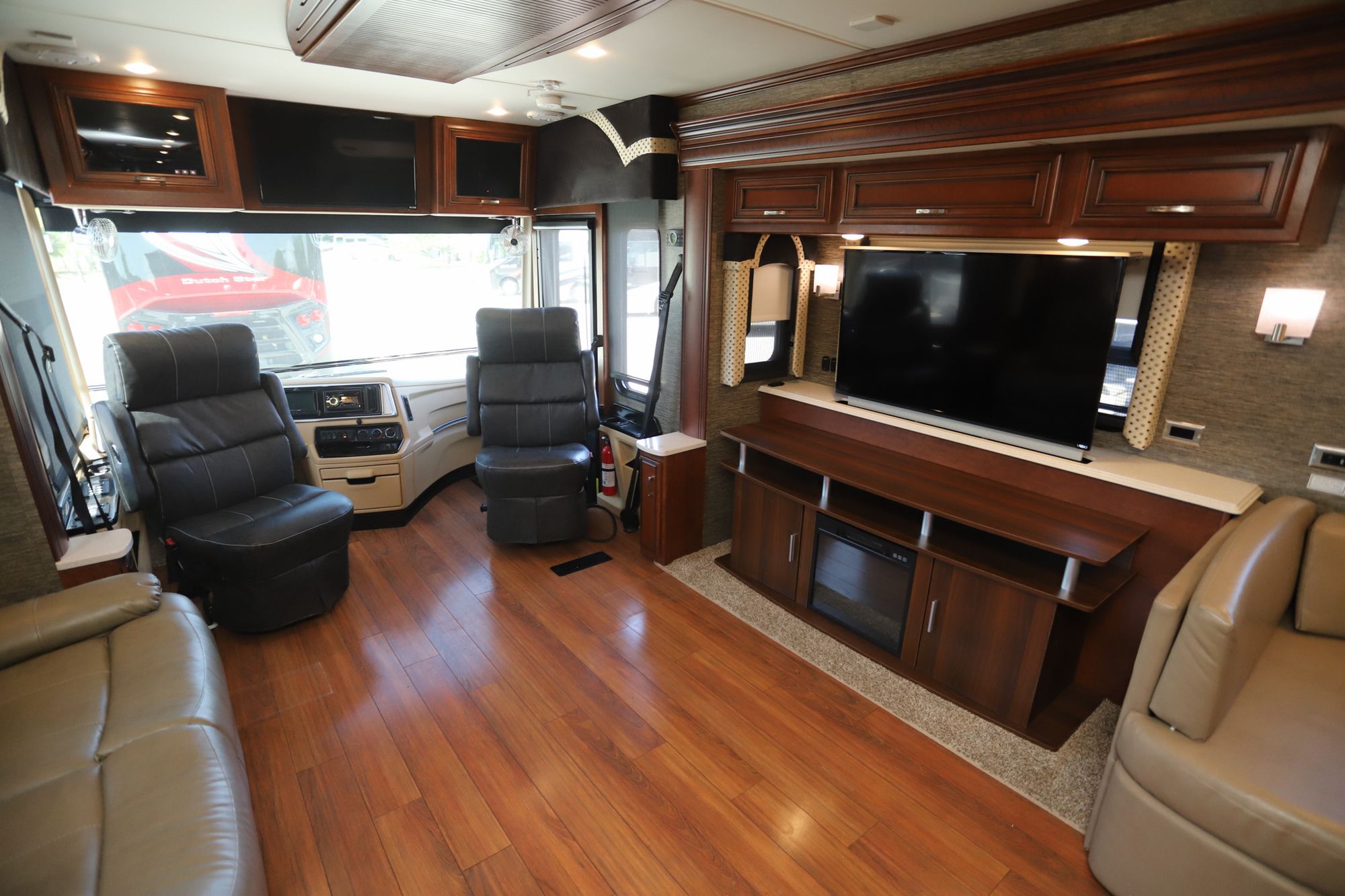 Used 2016 Newmar Ventana Le 4002 Class A  For Sale