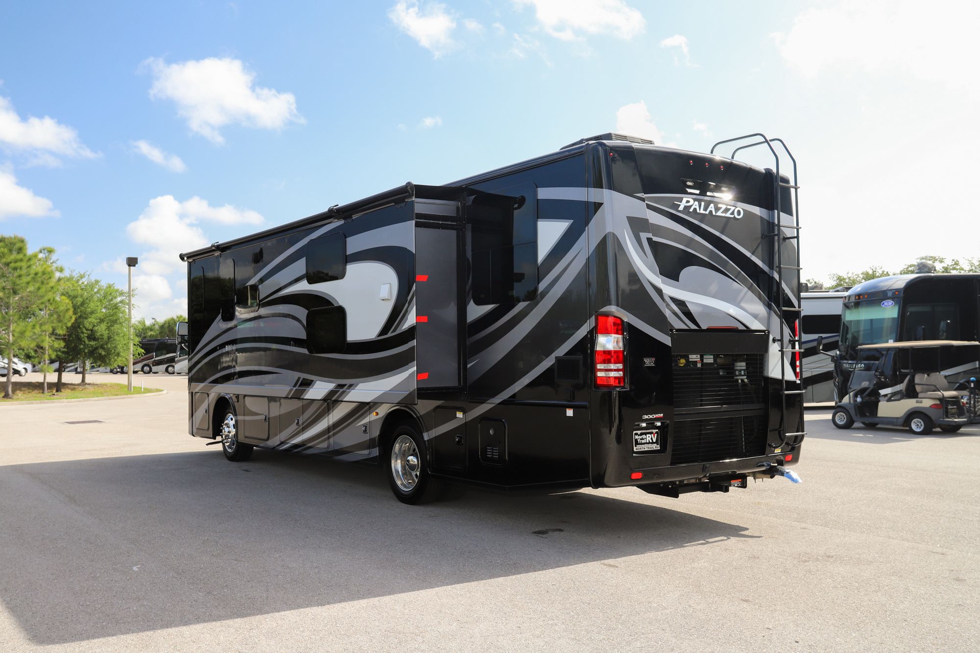 Used 2021 Thor Palazzo 33.5 Class A  For Sale