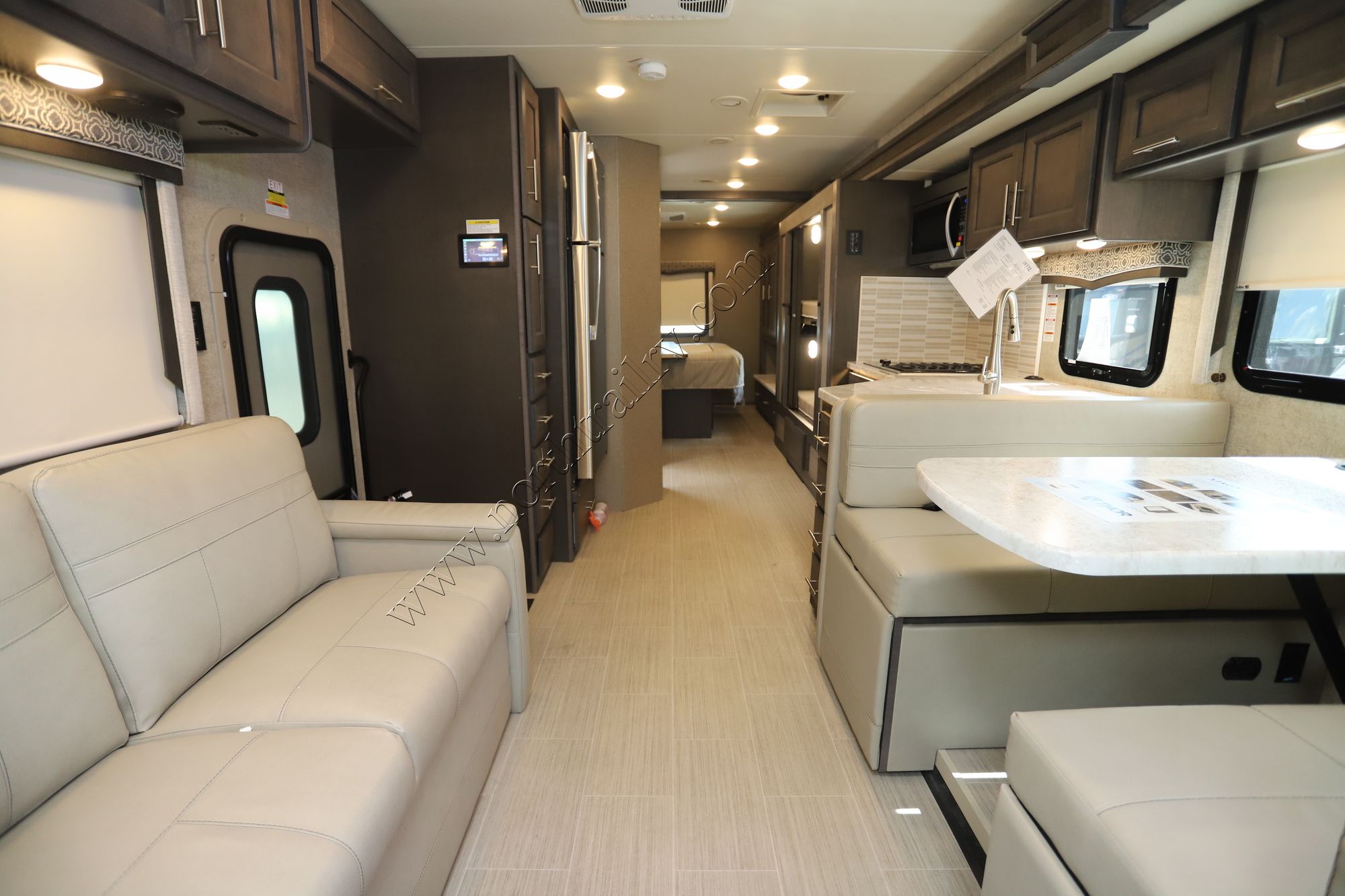 New 2022 Thor Magnitude RS36 Class C  For Sale