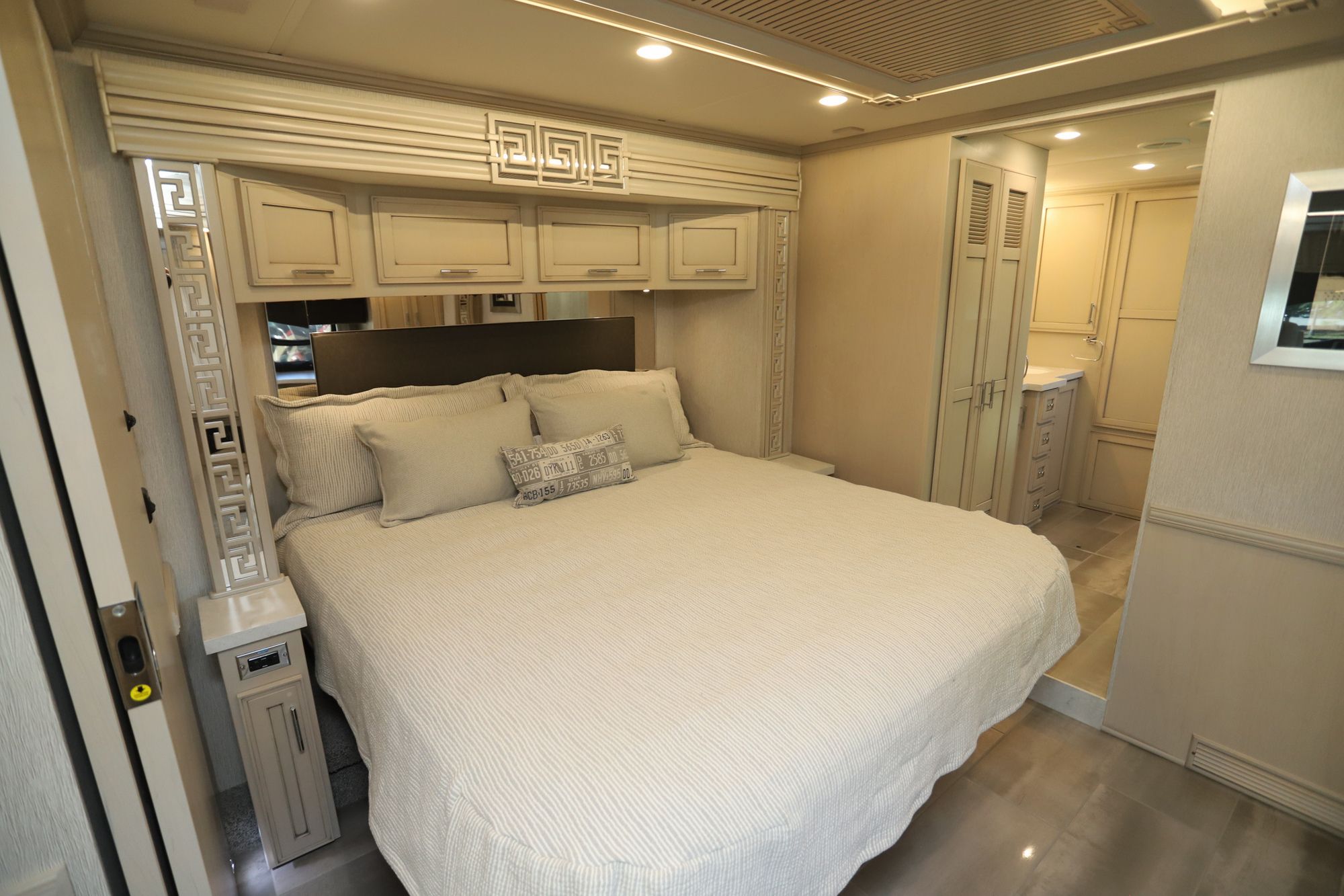 New 2022 Newmar Ventana 4369 Class A  For Sale