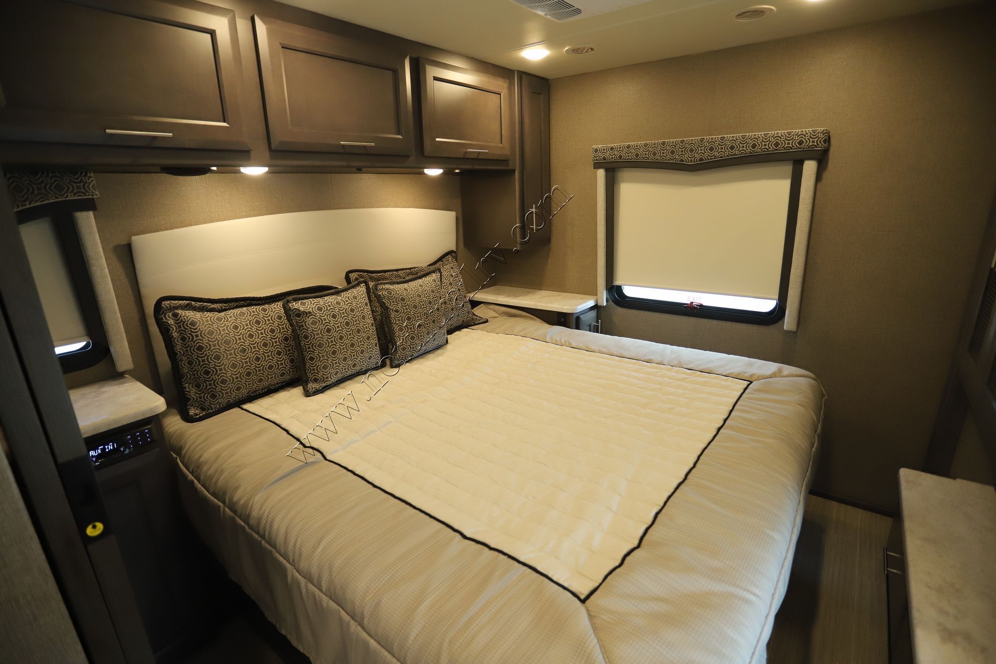 New 2022 Thor Magnitude RS36 Class C  For Sale