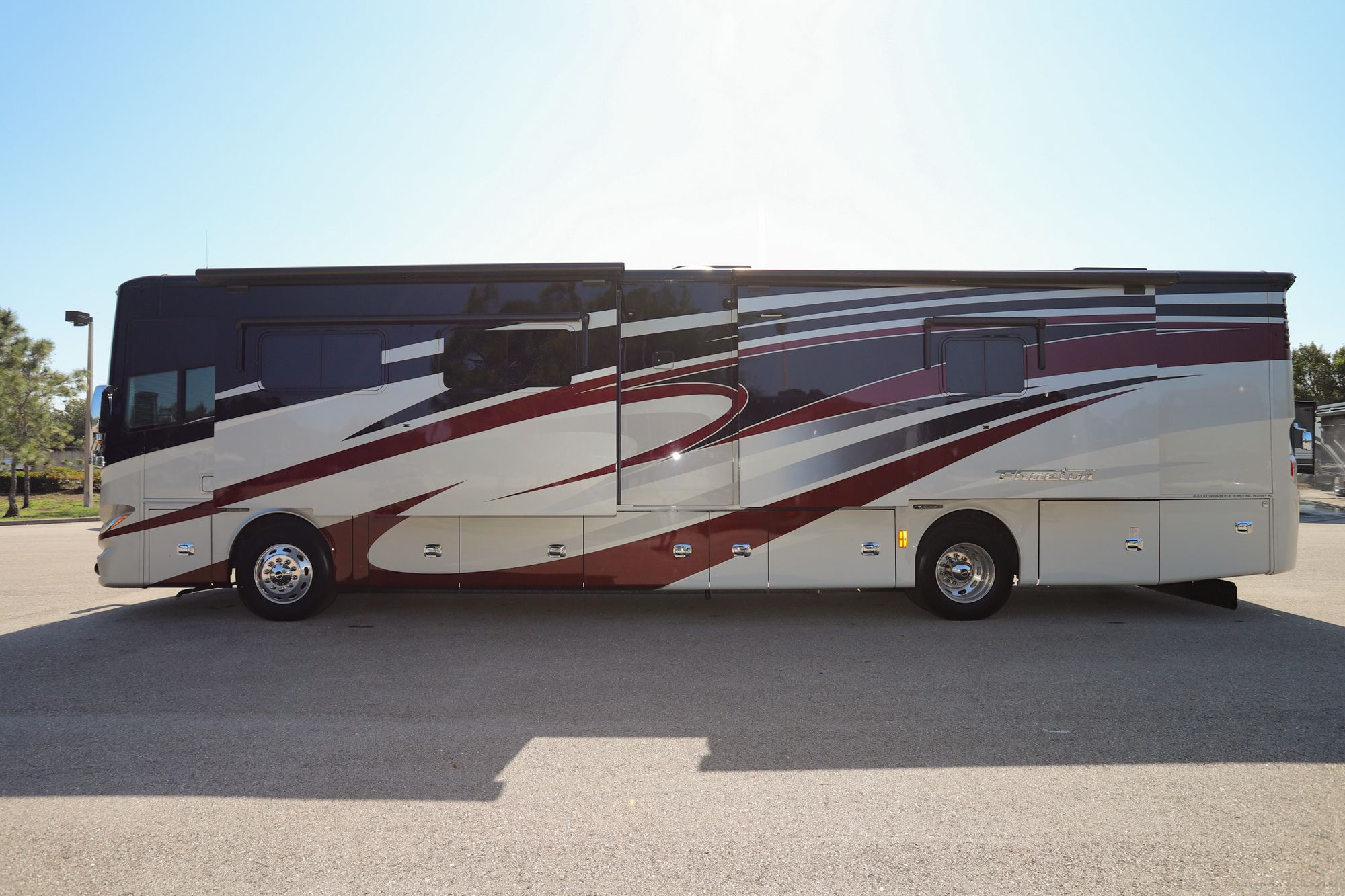 Used 2017 Tiffin Motor Homes Phaeton 40AH Class A  For Sale