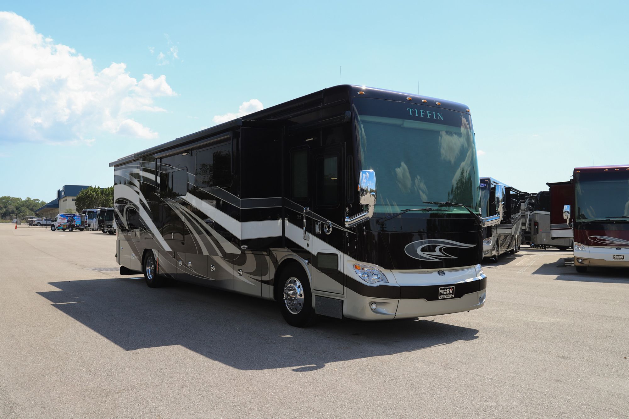 Used 2018 Tiffin Motor Homes Allegro Bus 40SP Class A  For Sale