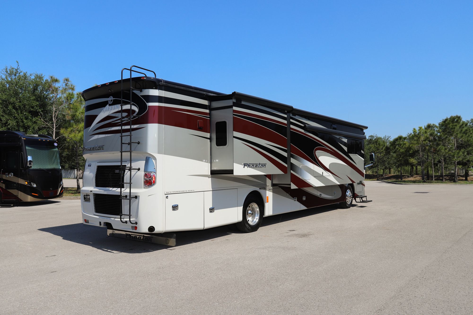 Used 2017 Tiffin Motor Homes Phaeton 40AH Class A  For Sale