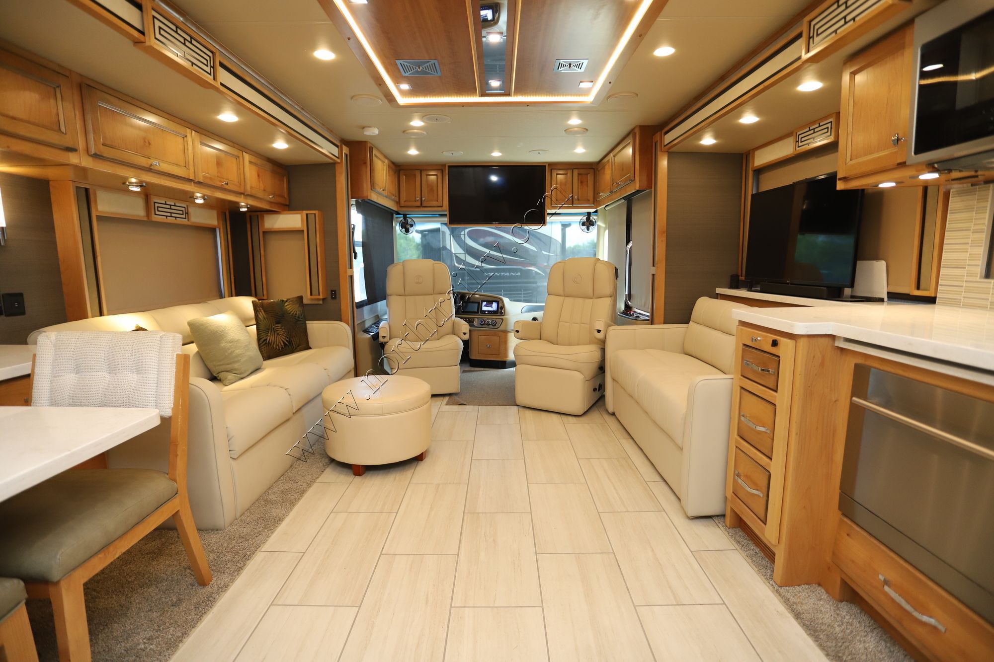 Used 2021 Tiffin Motor Homes Allegro Red 37BA Class A  For Sale