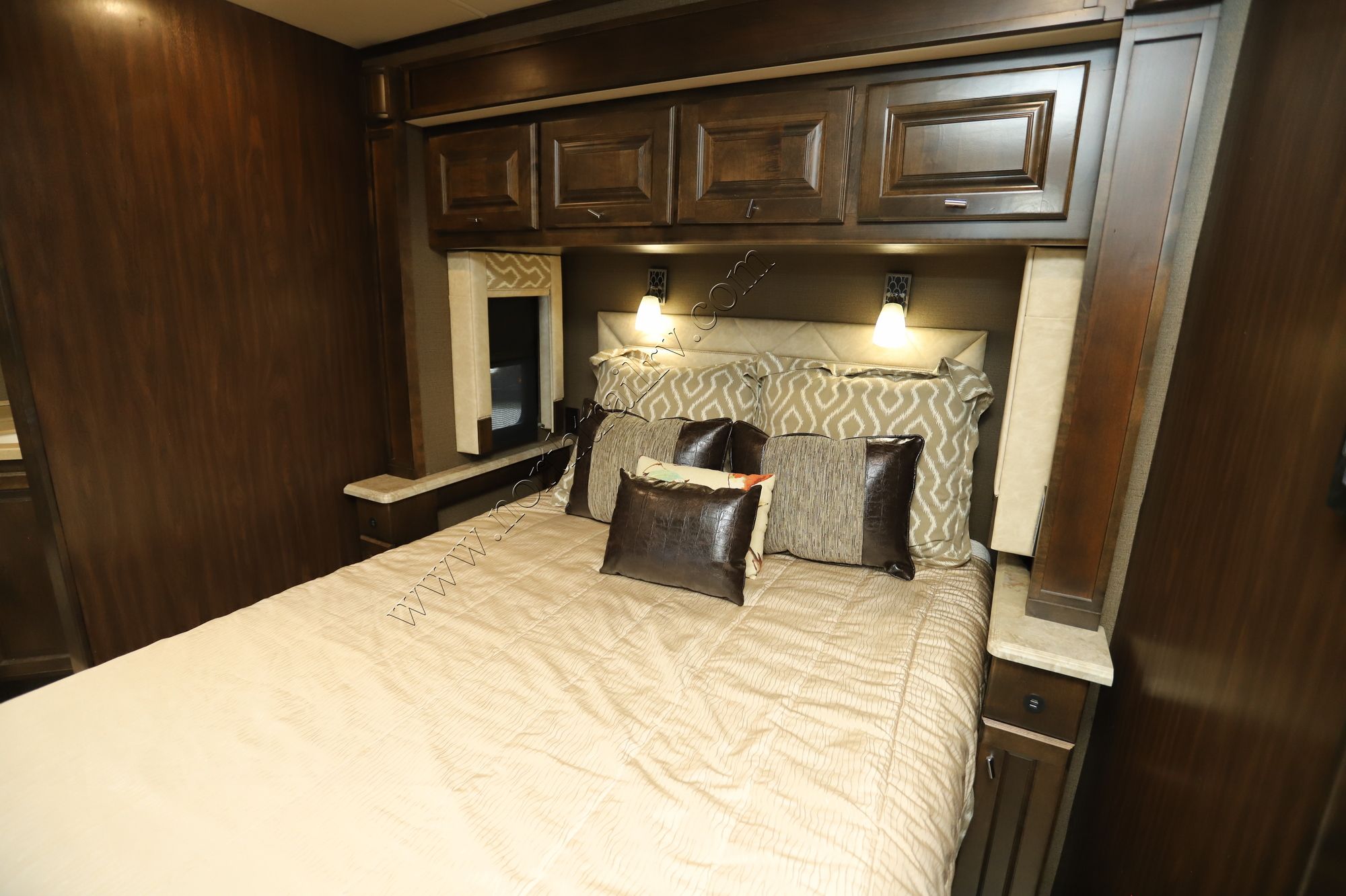 Used 2018 Tiffin Motor Homes Allegro 36LA Class A  For Sale