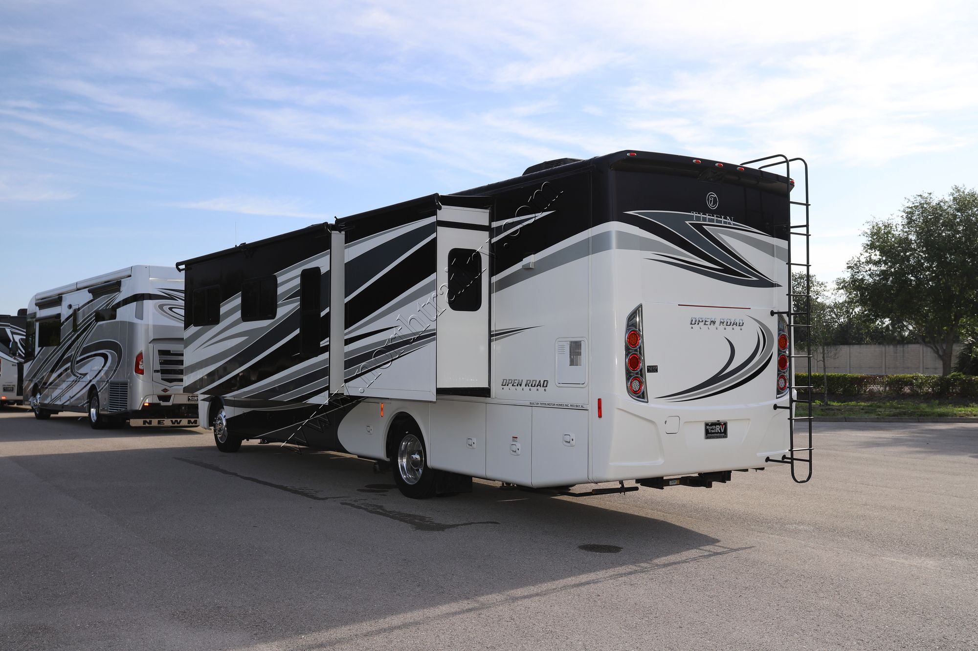 Used 2018 Tiffin Motor Homes Allegro 36LA Class A  For Sale