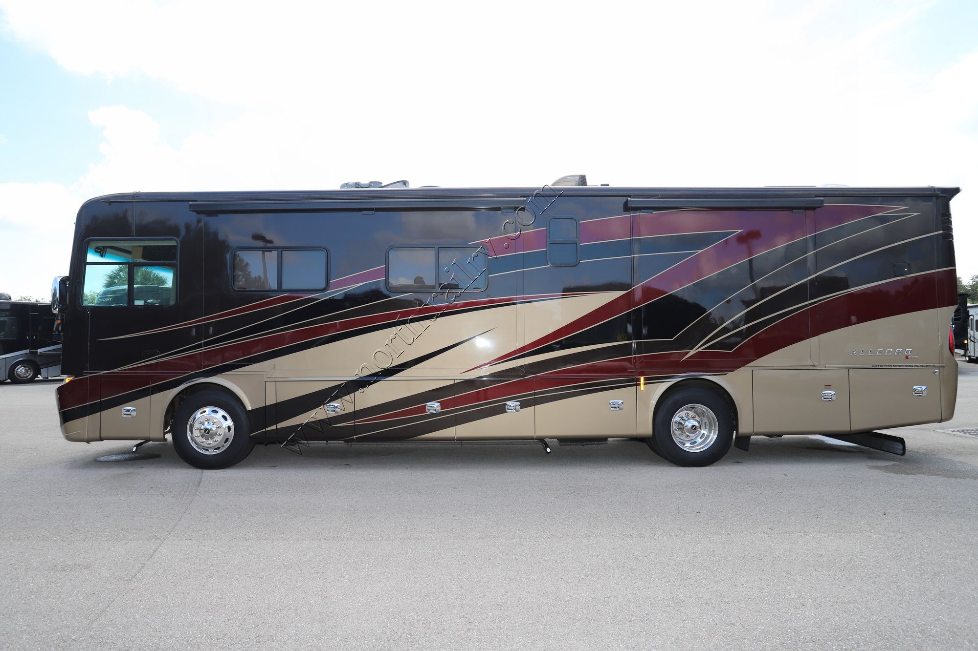 Used 2021 Tiffin Motor Homes Allegro Red 37BA Class A  For Sale