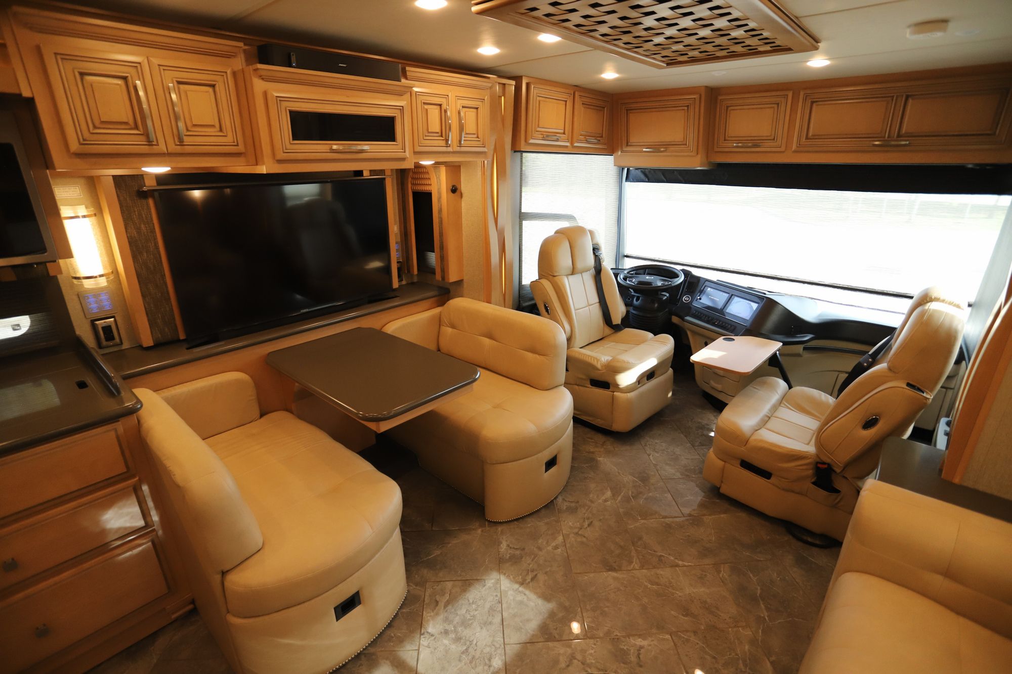 Used 2018 Newmar New Aire 3341 Class A  For Sale