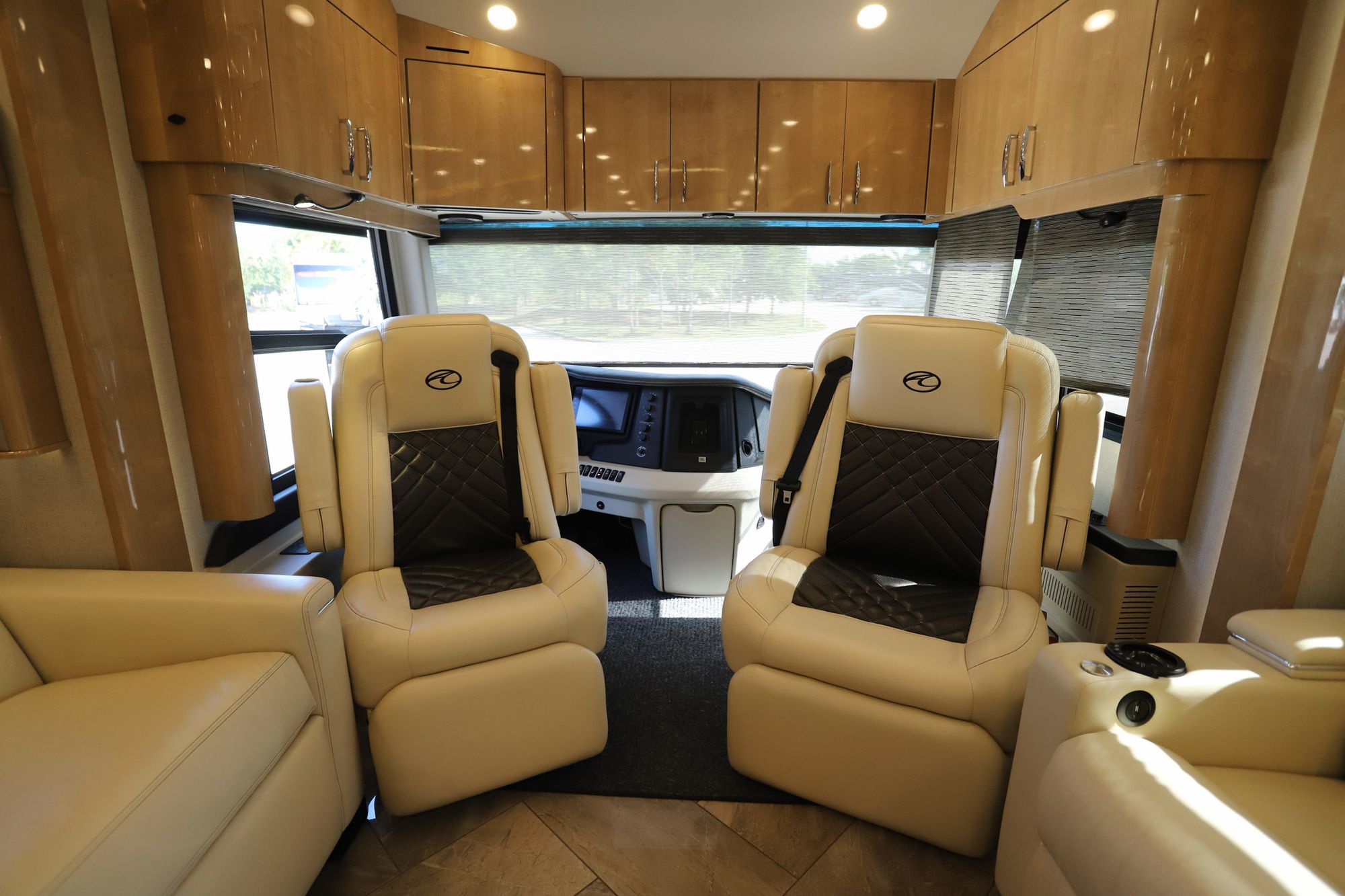 Used 2019 American Eagle 45A Class A  For Sale