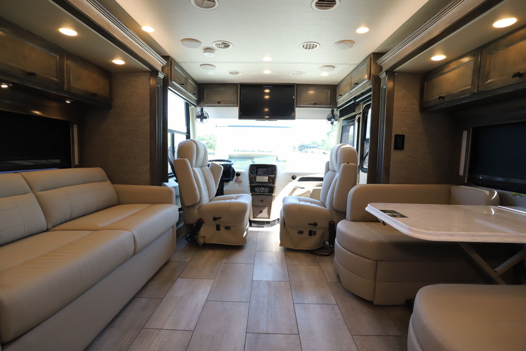 New 2022 Tiffin Motor Homes Breeze 33BR Class A  For Sale