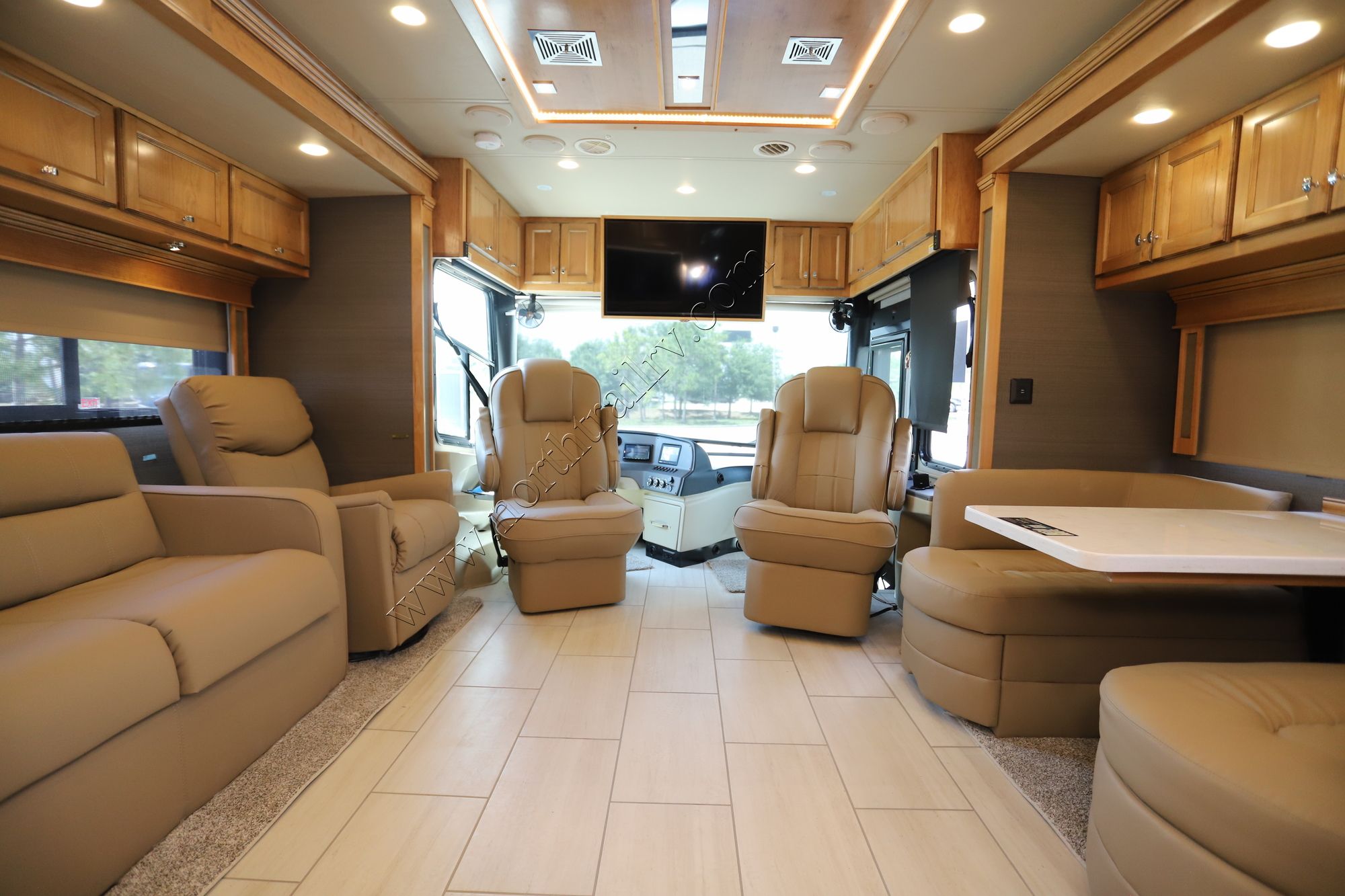 New 2022 Tiffin Motor Homes Allegro Red 33AA Class A  For Sale