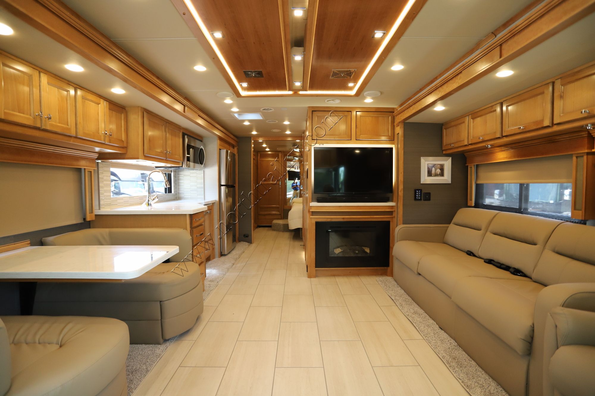 New 2022 Tiffin Motor Homes Allegro Red 33AA Class A  For Sale