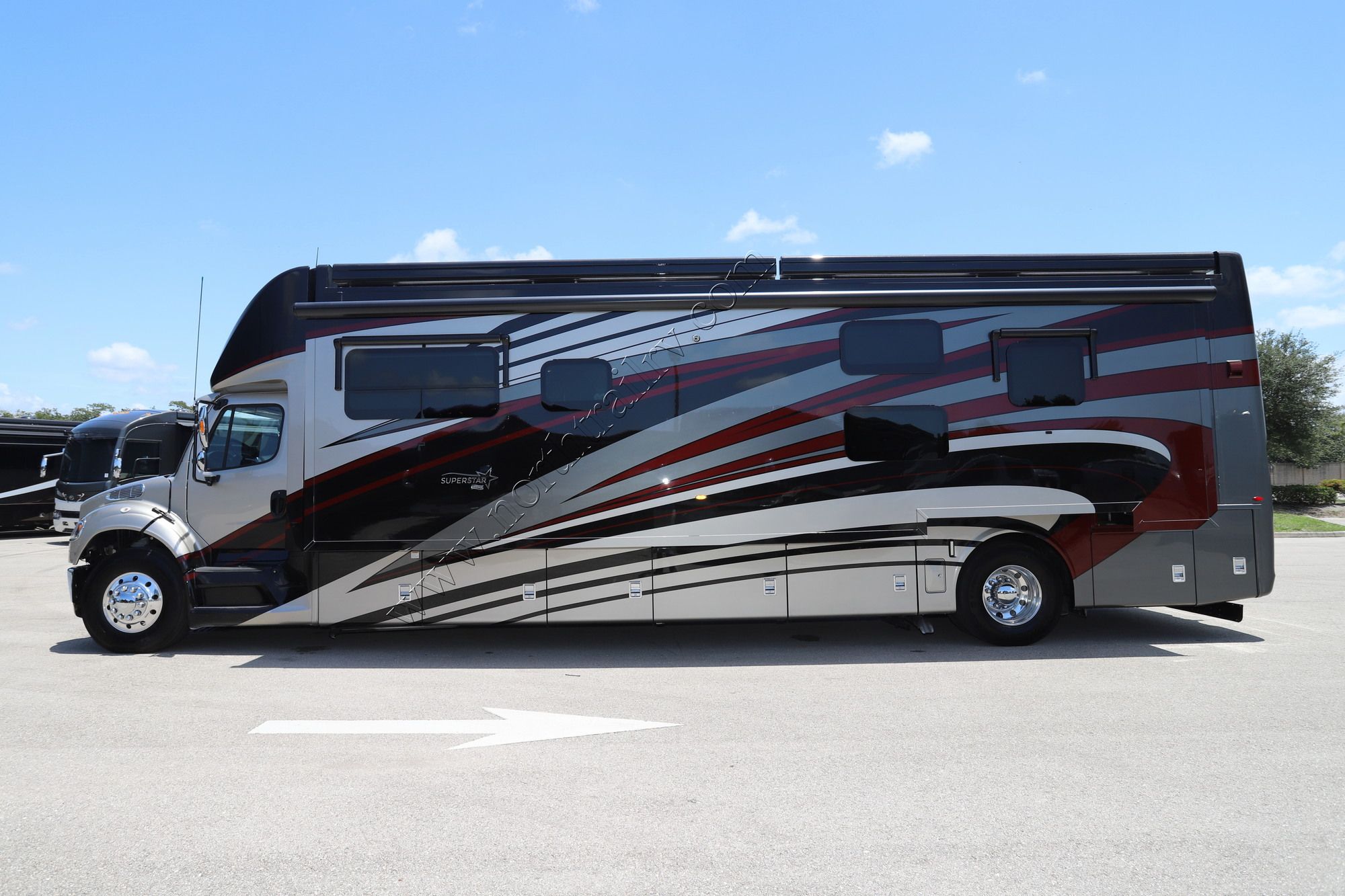 New 2022 Newmar Super Star 4065 Super C  For Sale